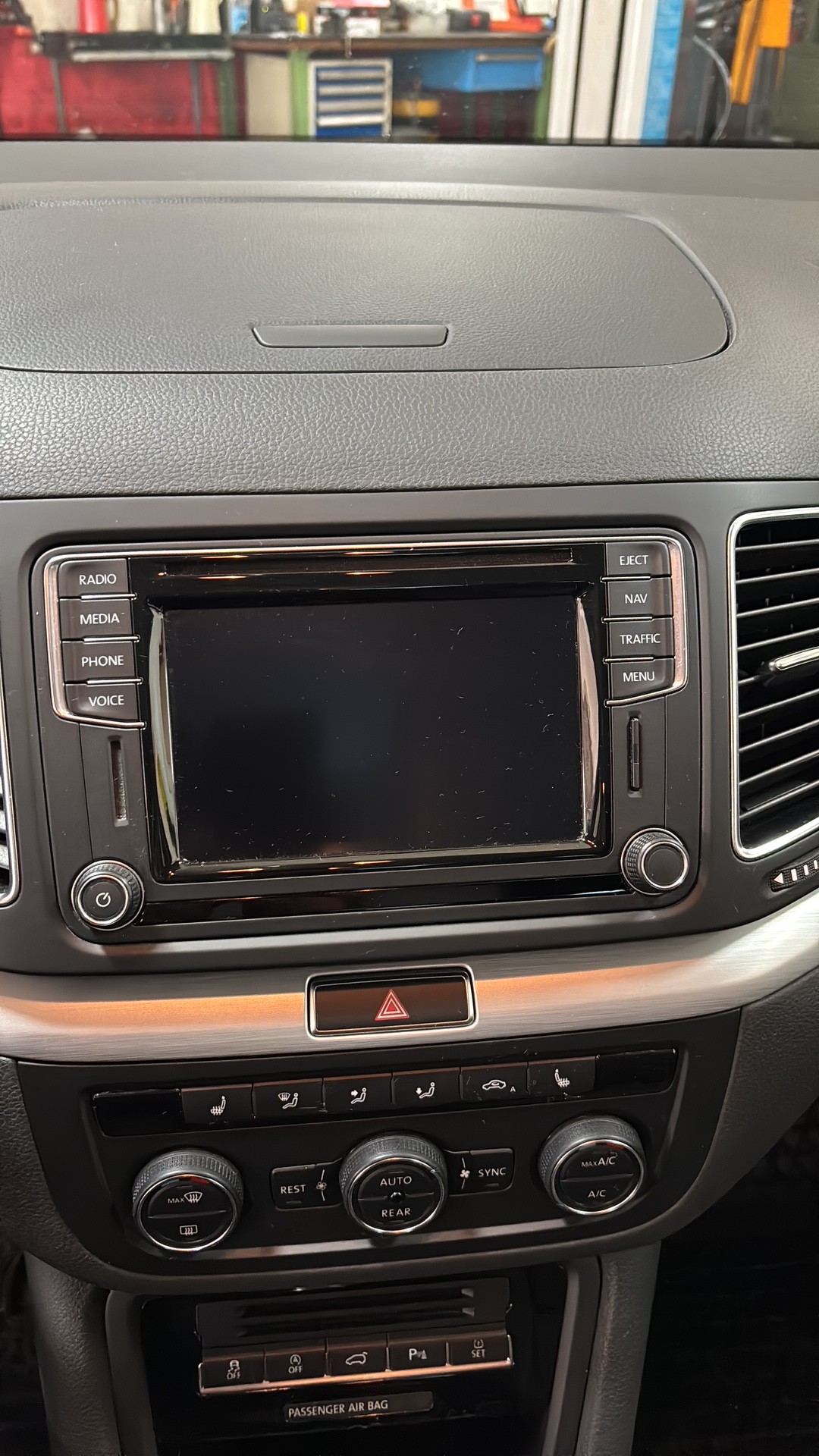 VW Sharan 2.0 TDI BMT Highline 4Motion-image-4