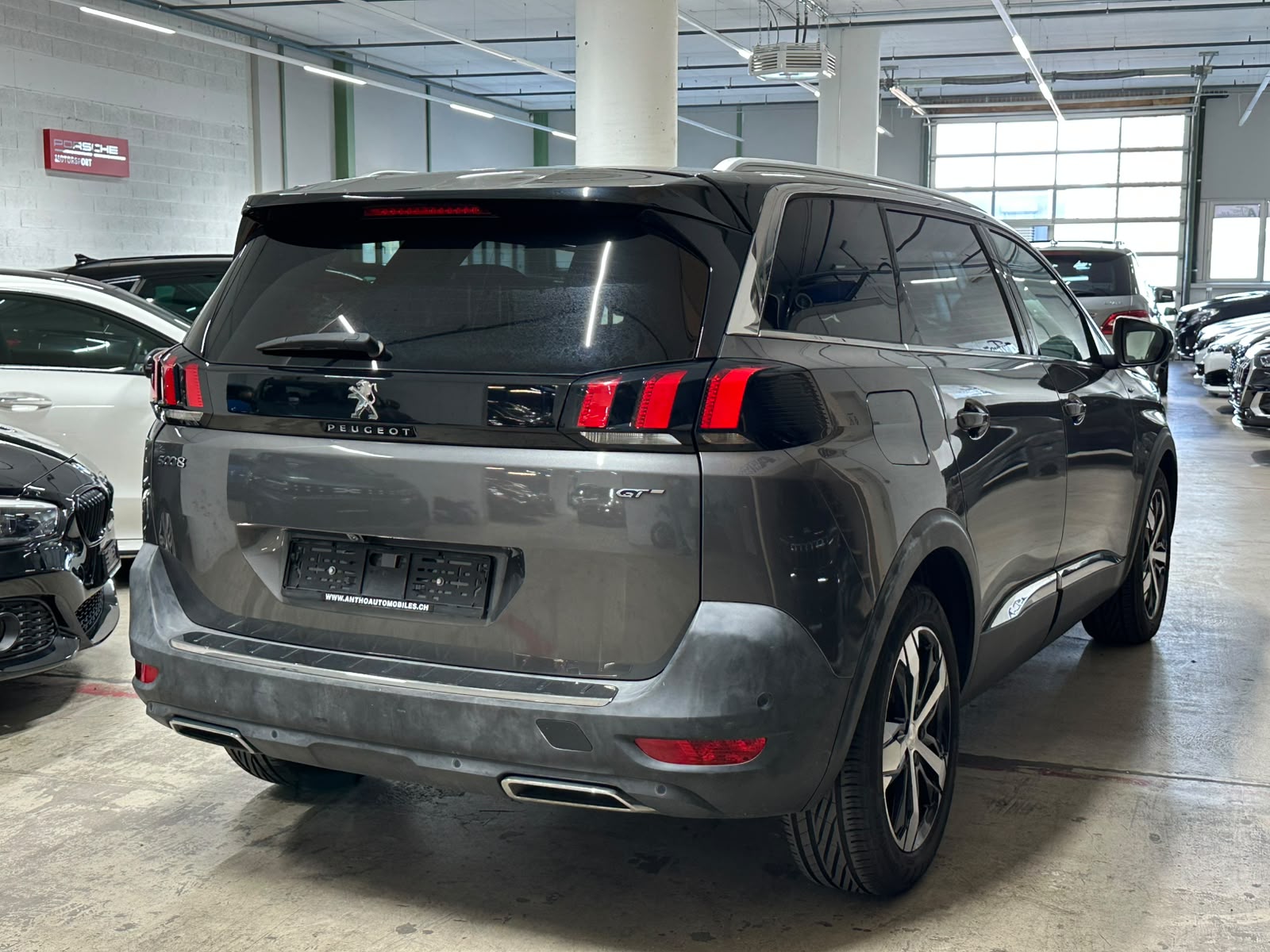 PEUGEOT 5008 2.0 BlueHDi GT EAT-image-3