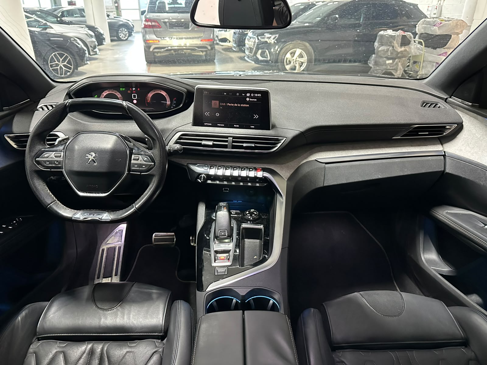 PEUGEOT 5008 2.0 BlueHDi GT EAT-image-9