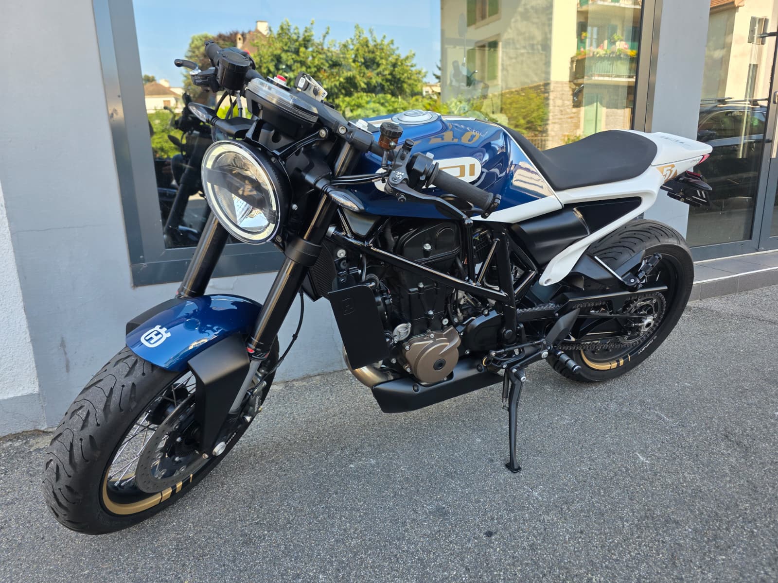 HUSQVARNA VITPLEN 701-image-9
