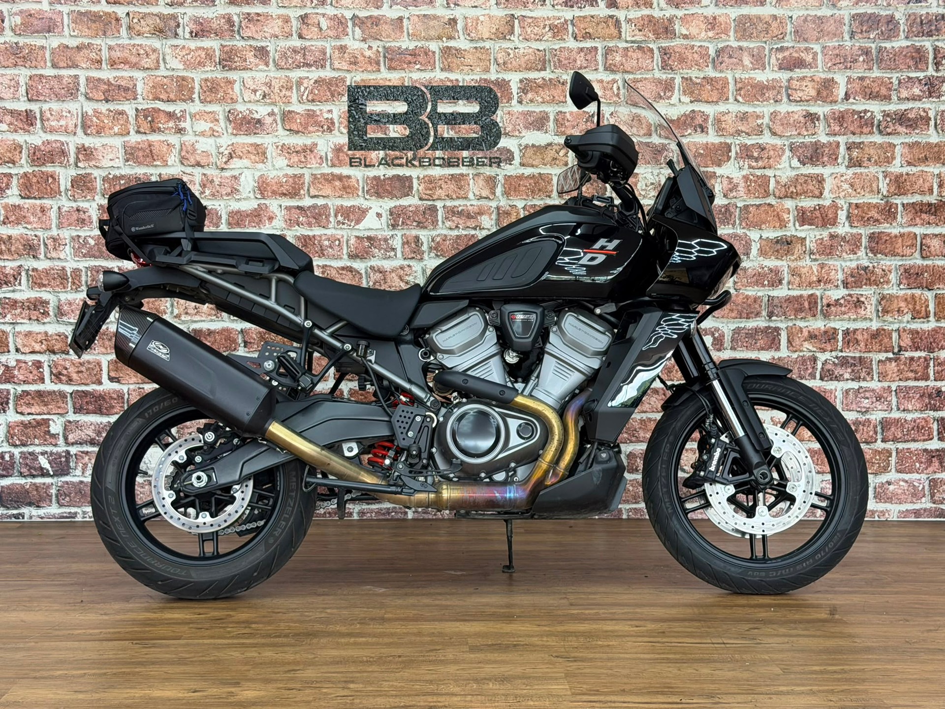 HARLEY-DAVIDSON RA Pan America 1250-showroom-element-1