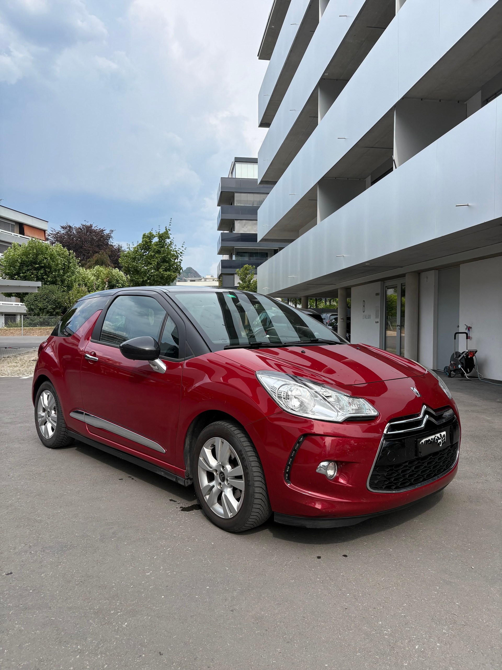 DS AUTOMOBILES 1.6 VTi So Chic Anniv.-image-0
