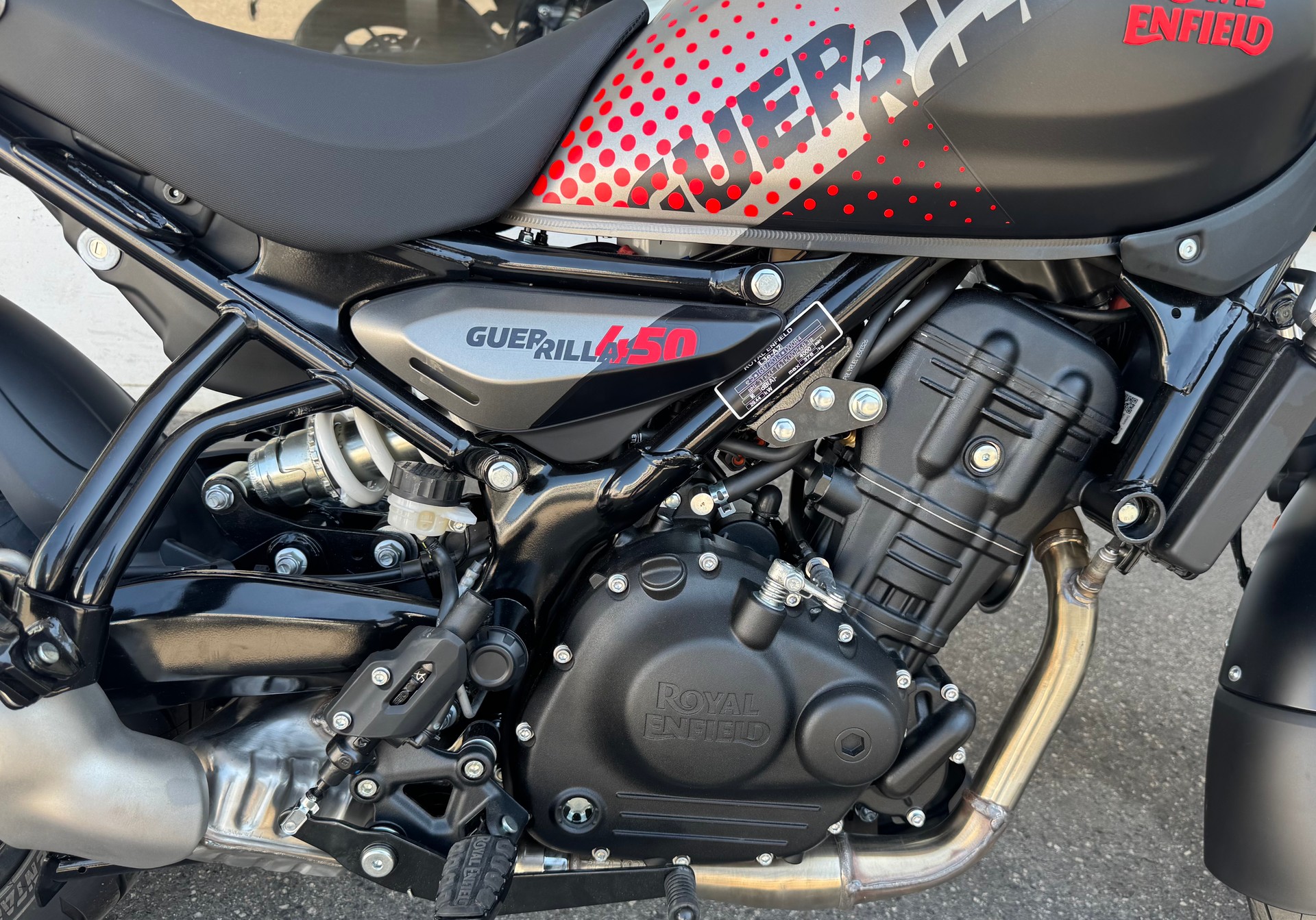 ROYAL ENFIELD Guerrilla 450-image-7