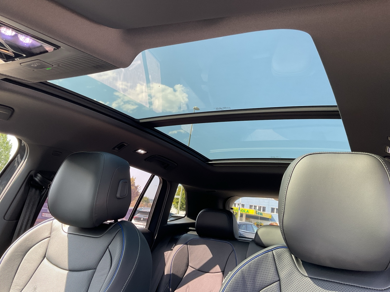 VW Tiguan 2.0 TSI DSG R-Line Plus 4Motion-image-14