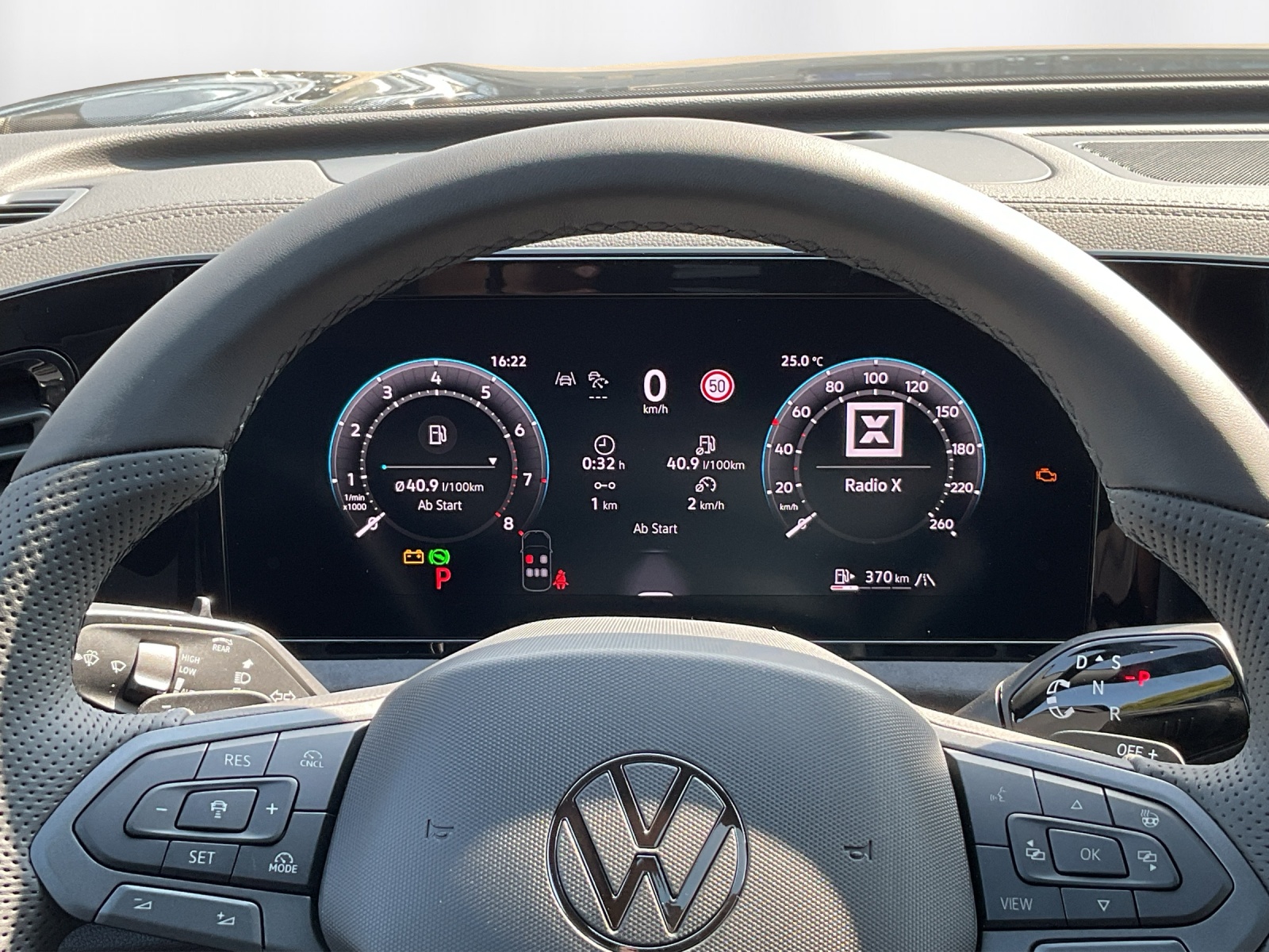 VW Tiguan 2.0 TSI DSG R-Line Plus 4Motion-image-7