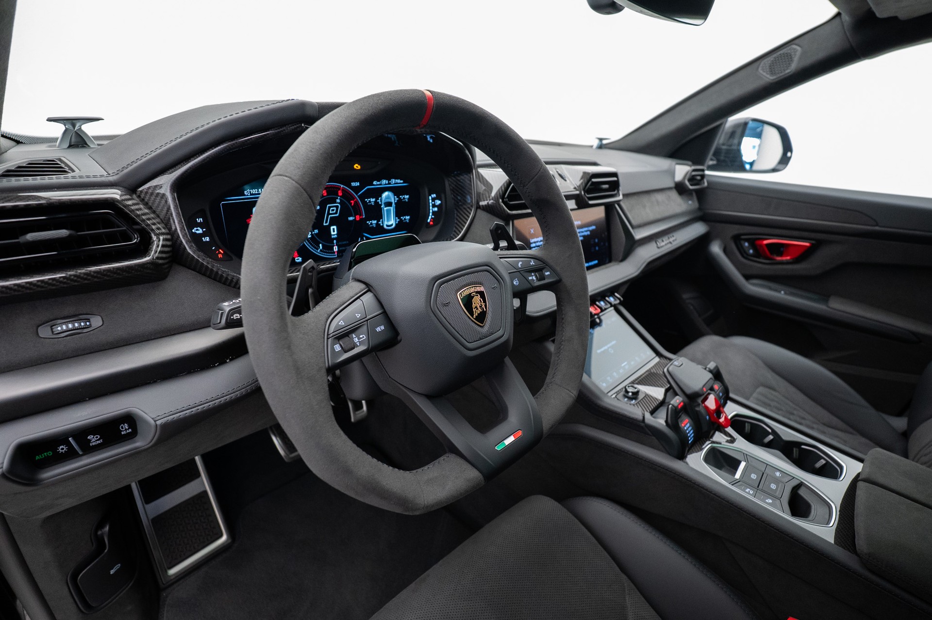 LAMBORGHINI Urus SE-image-8