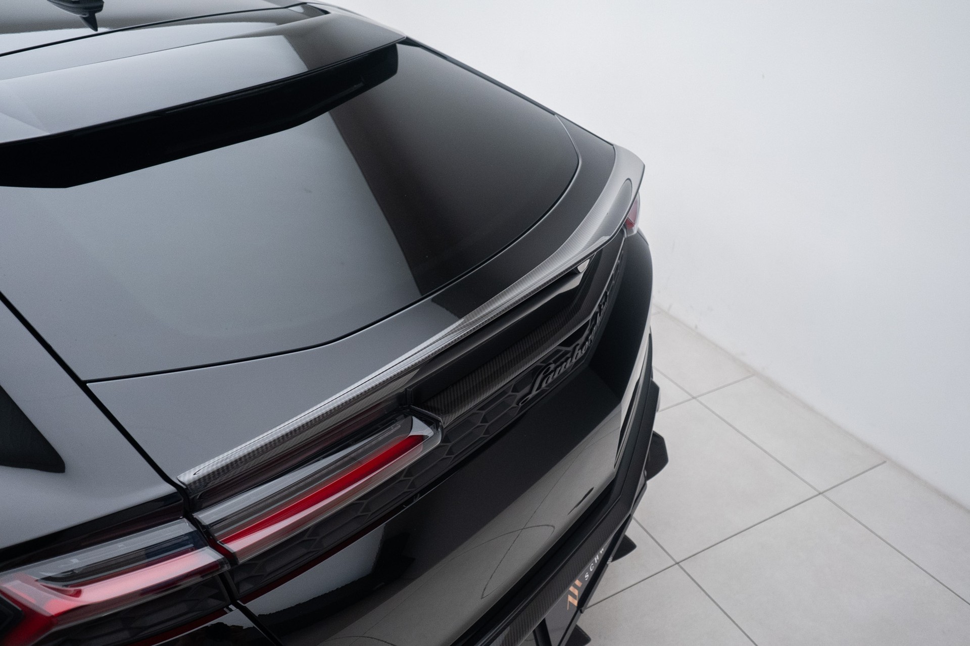 LAMBORGHINI Urus SE-image-25
