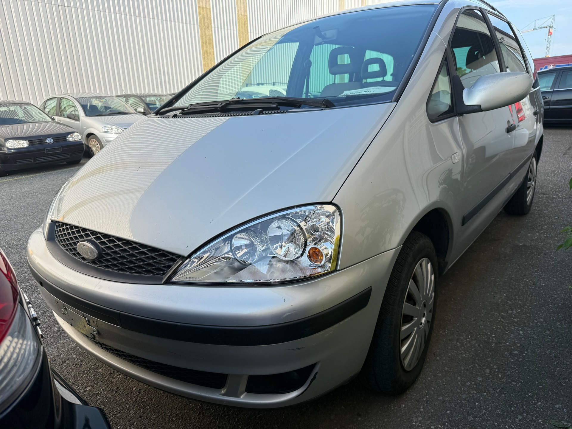FORD Galaxy 1.9 TDi Ambiente-image-1