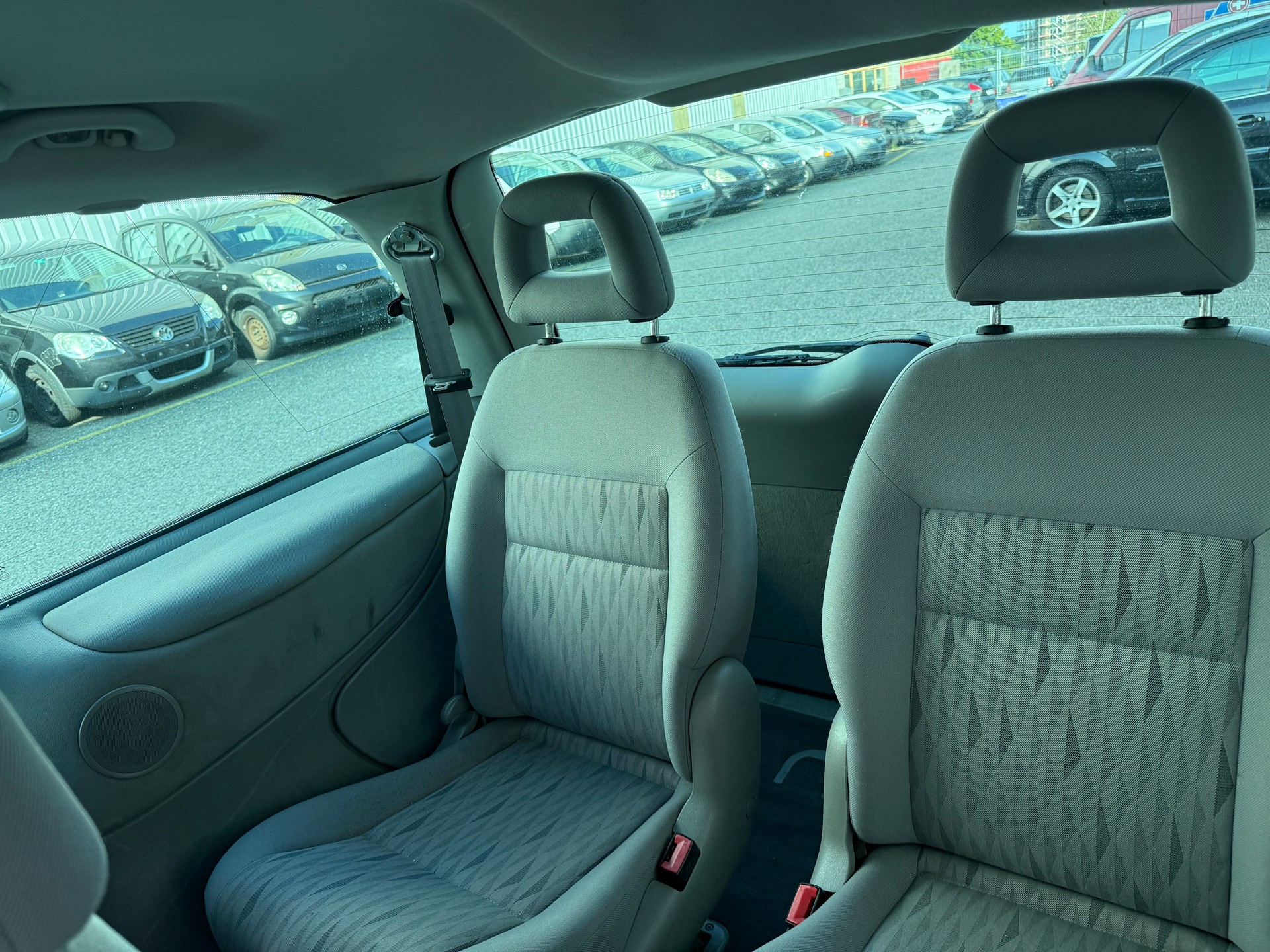 FORD Galaxy 1.9 TDi Ambiente-image-8