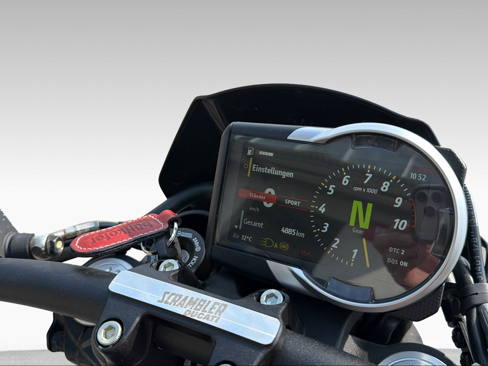 DUCATI 803 Scrambler Nightshift ABS-image-7