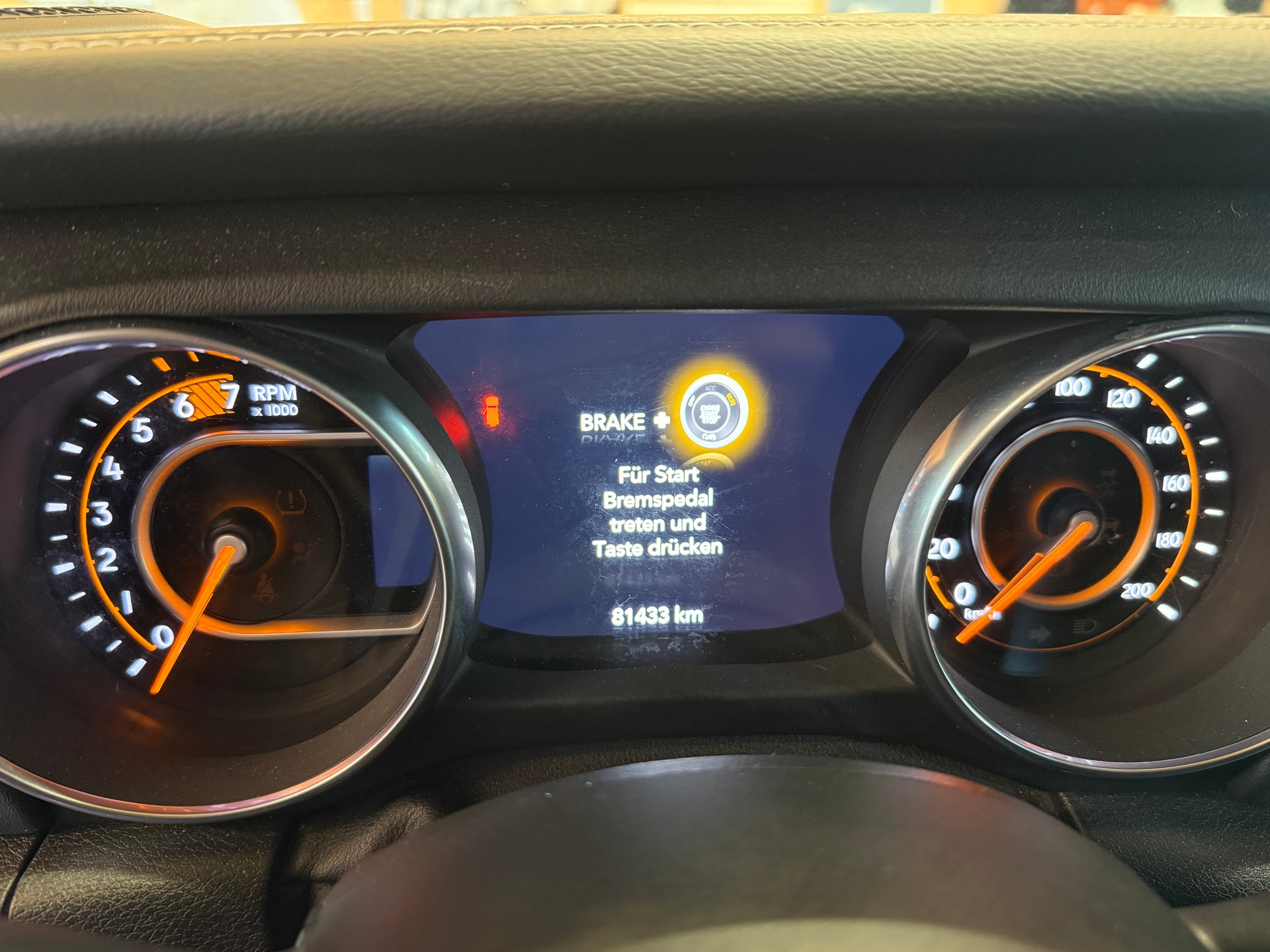 JEEP Wrangler 2.0 Sahara Automatic-image-10