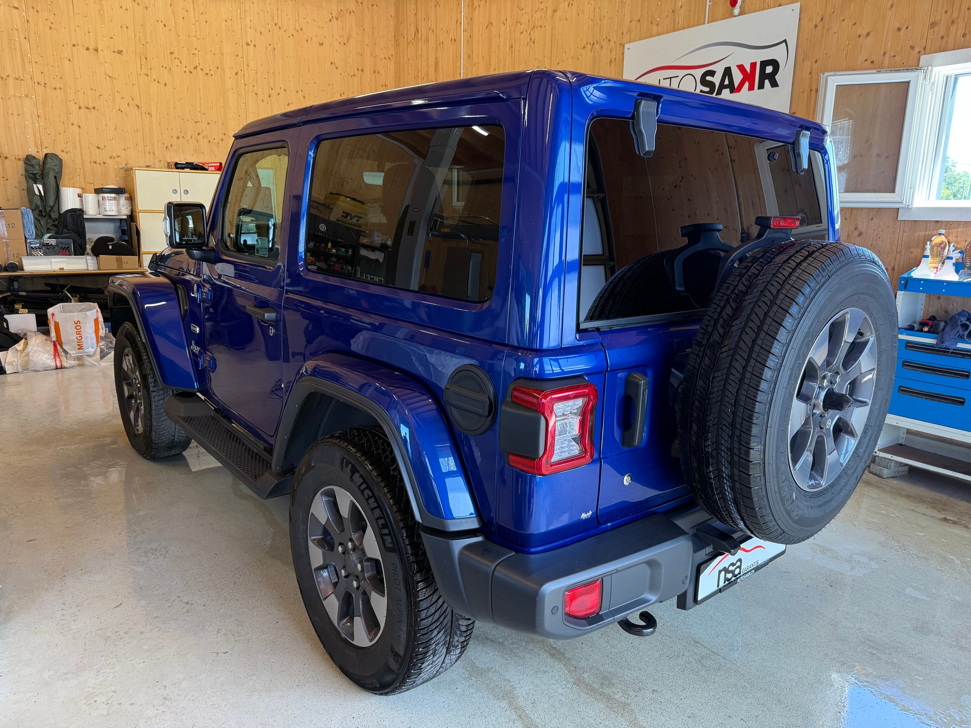 JEEP Wrangler 2.0 Sahara Automatic-image-5