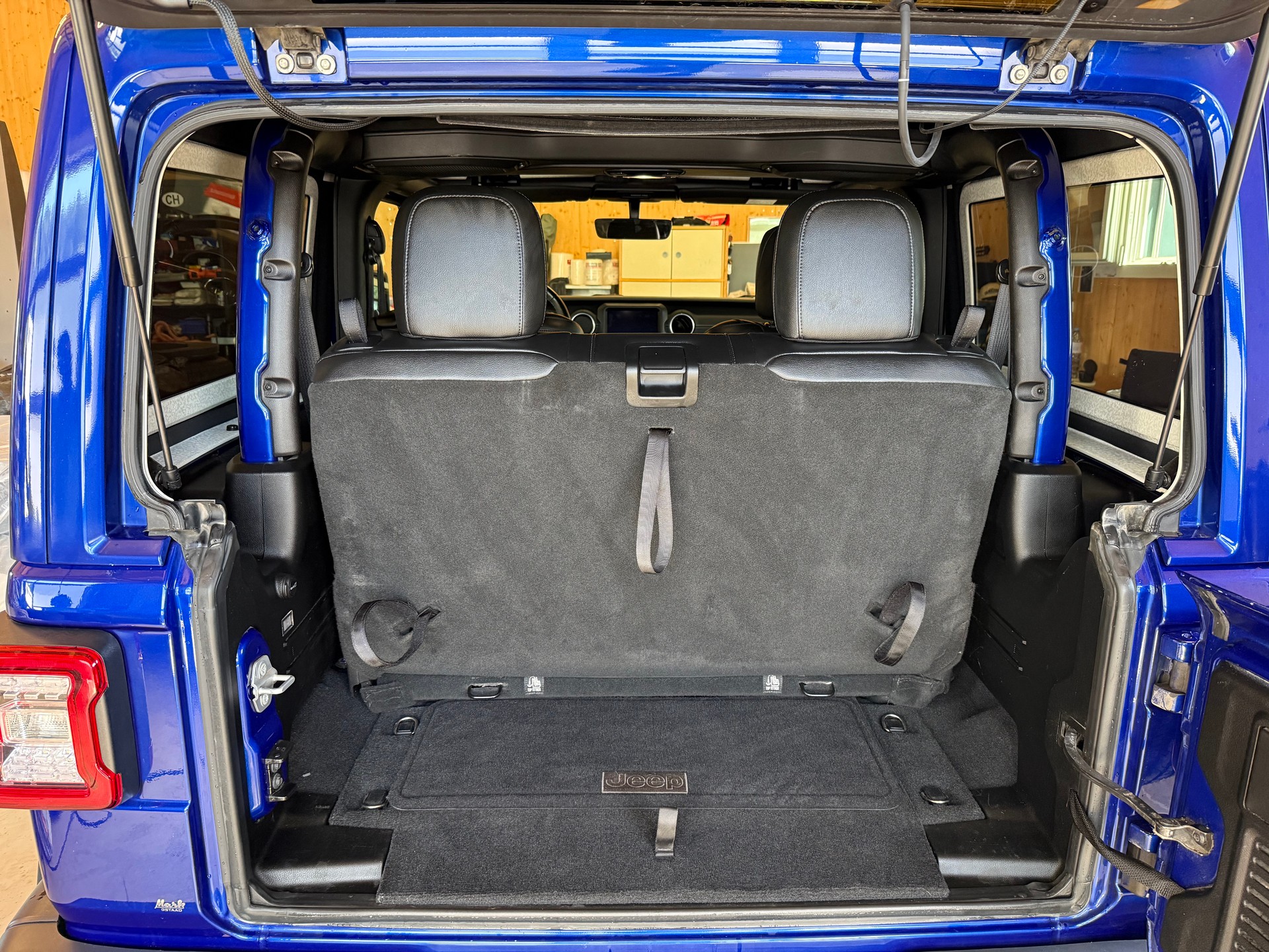JEEP Wrangler 2.0 Sahara Automatic-image-14