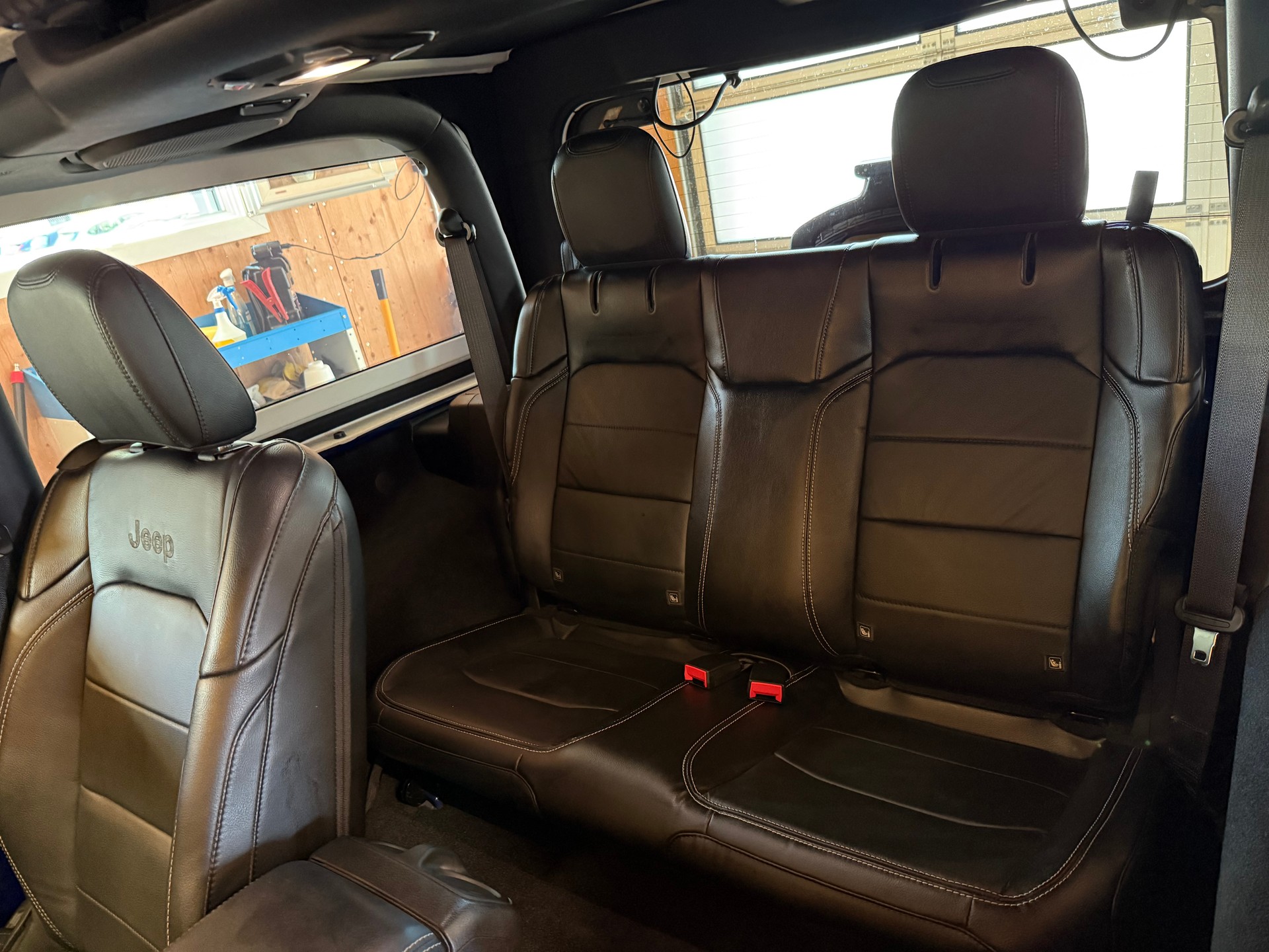 JEEP Wrangler 2.0 Sahara Automatic-image-7