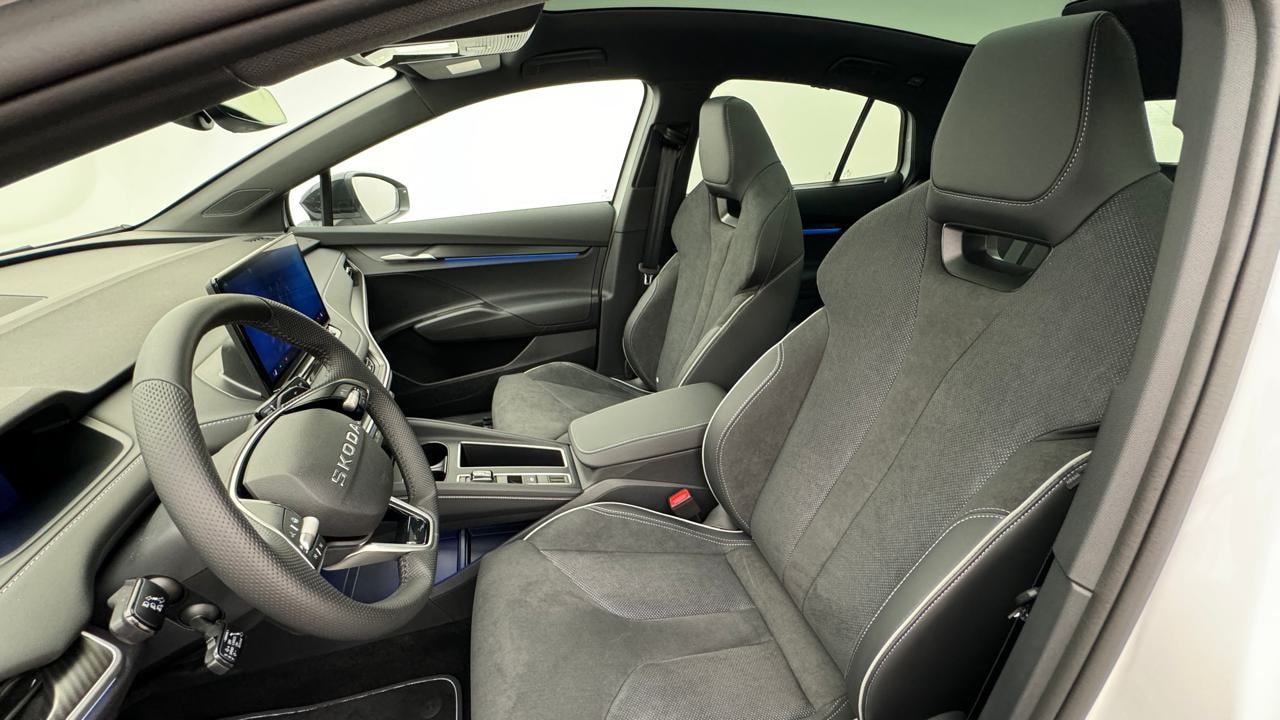 SKODA Enyaq Coupé Sportline 4x4-image-4