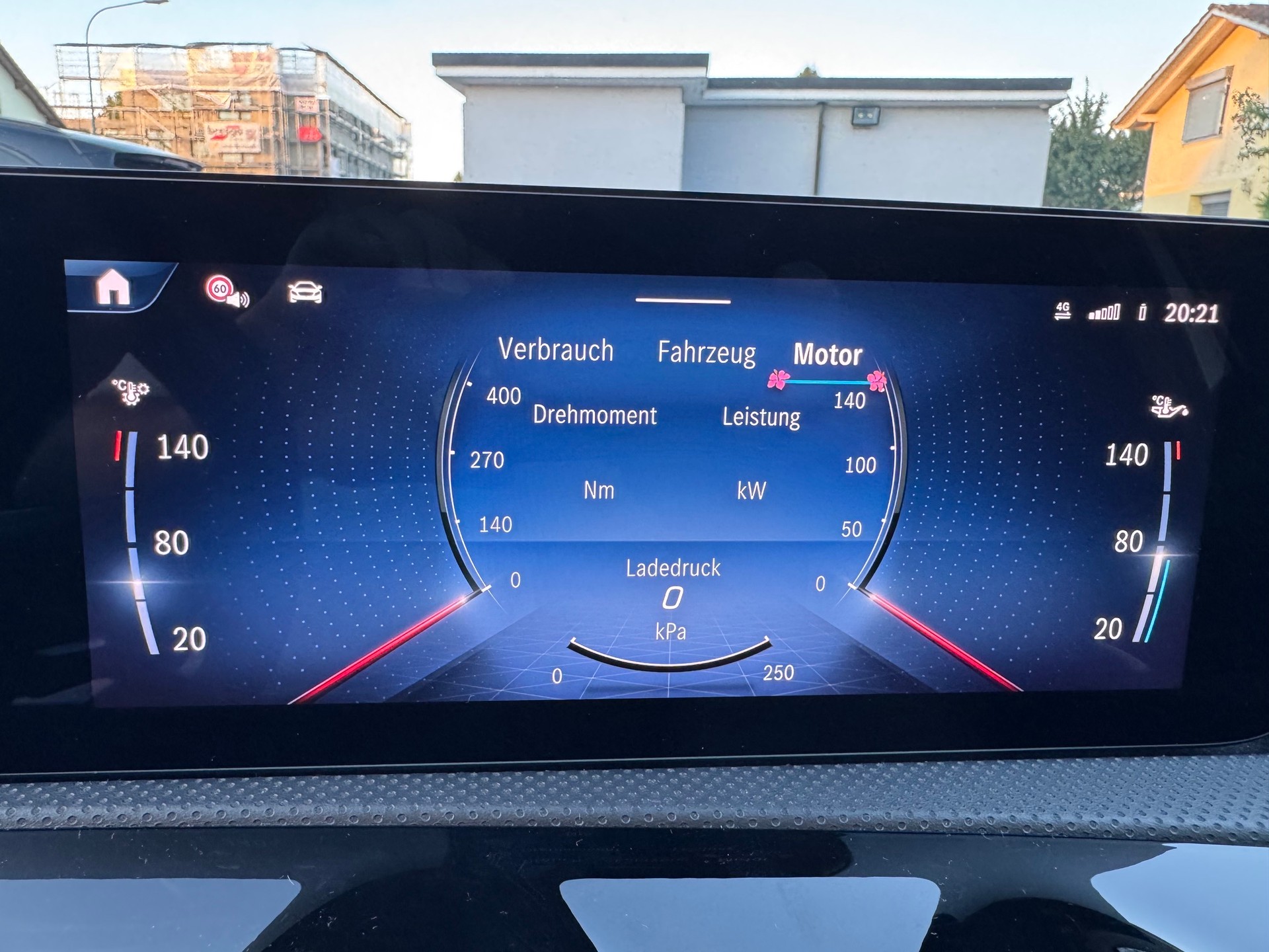 MERCEDES-BENZ A 220 d 8G-DCT AMG Line-image-21