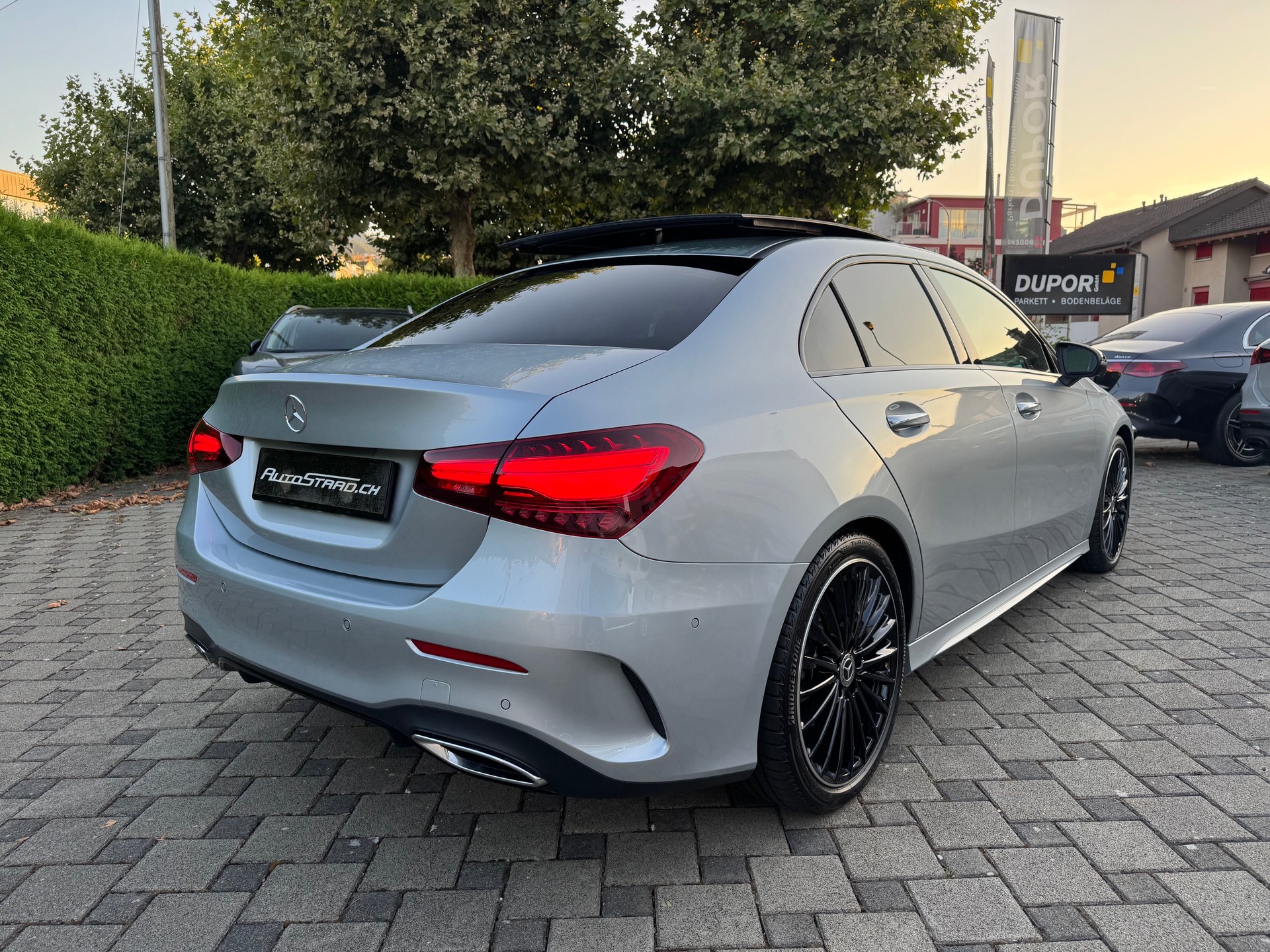 MERCEDES-BENZ A 220 d 8G-DCT AMG Line-image-3