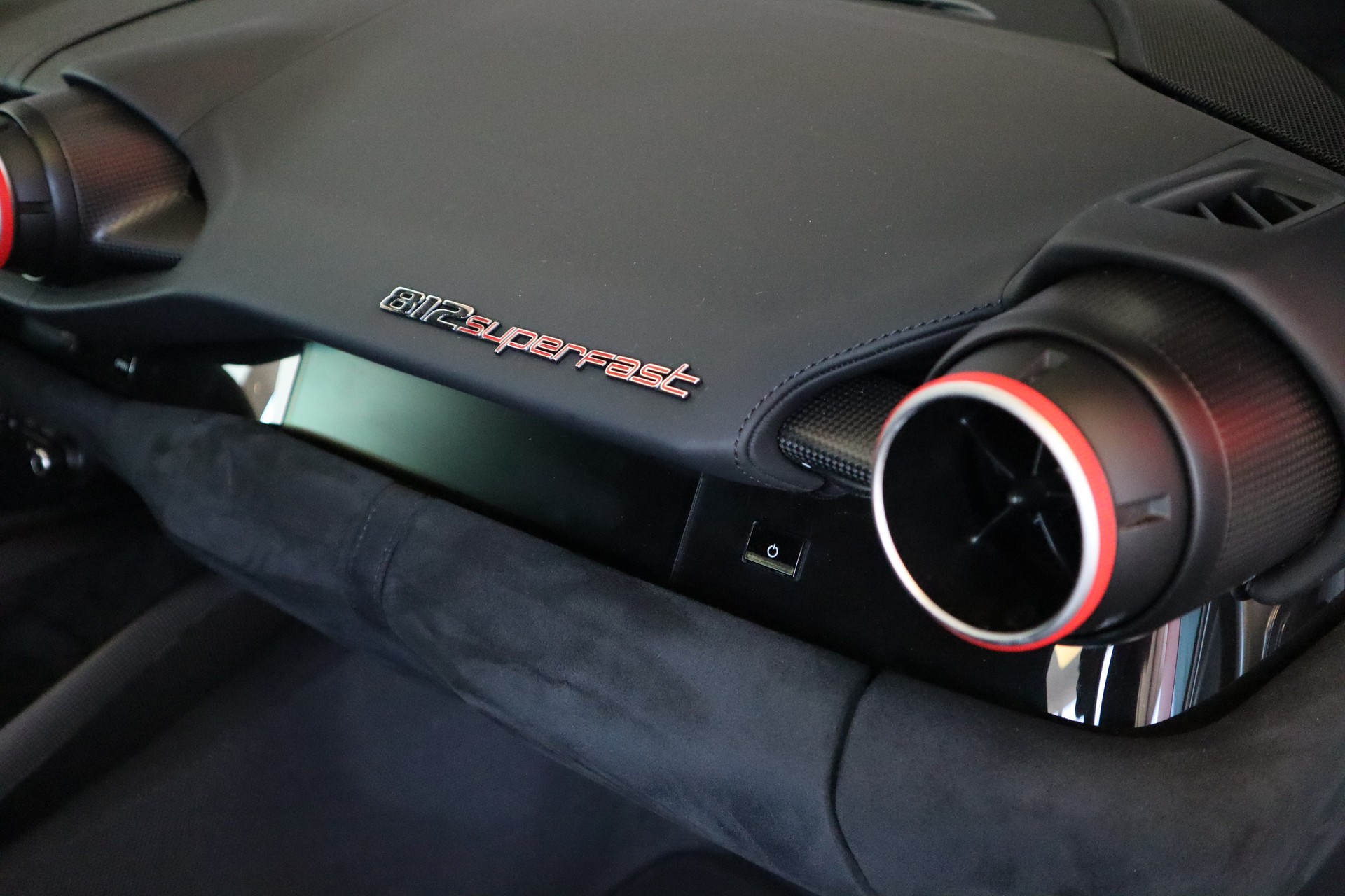 FERRARI 812 Superfast Tailormade-image-28