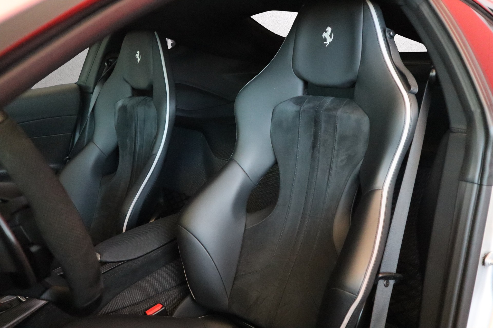FERRARI 812 Superfast Tailormade-image-19