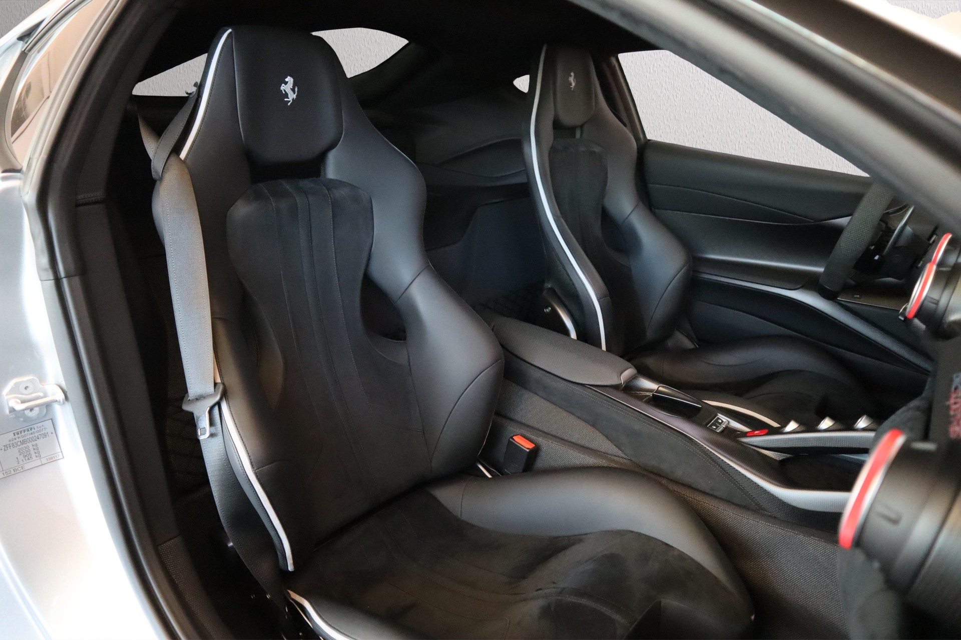 FERRARI 812 Superfast Tailormade-image-21