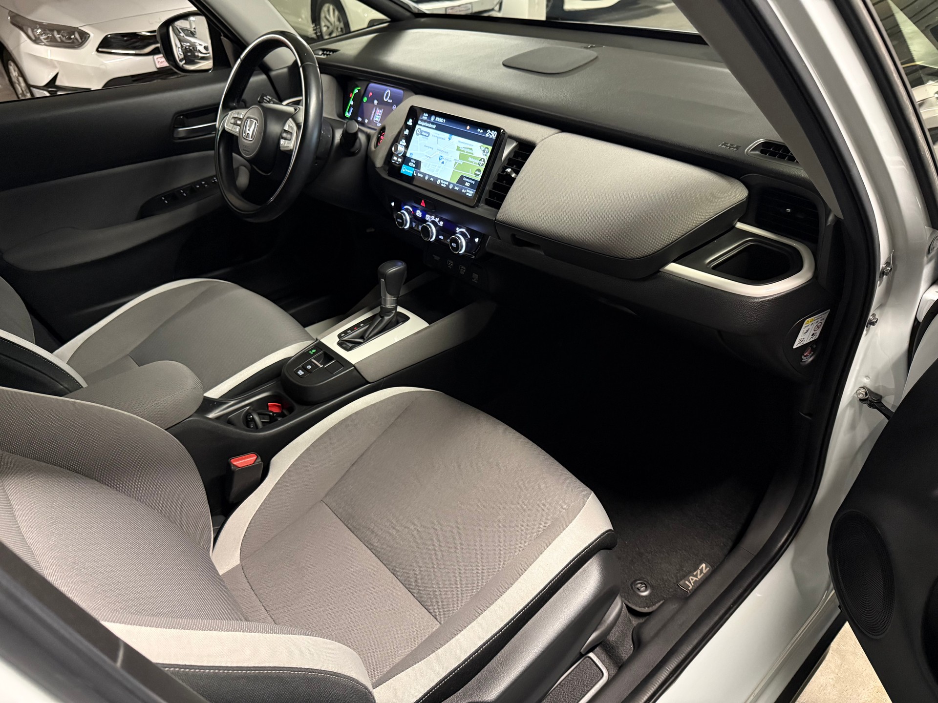 HONDA Jazz 1.5i-MMD Crosstar Executive E-CVT RF-Kamera,Navigation-image-8