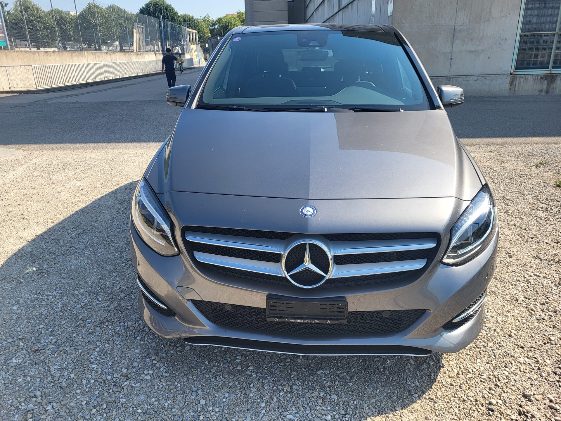 MERCEDES-BENZ B 200 Urban 7G-DCT-image-1