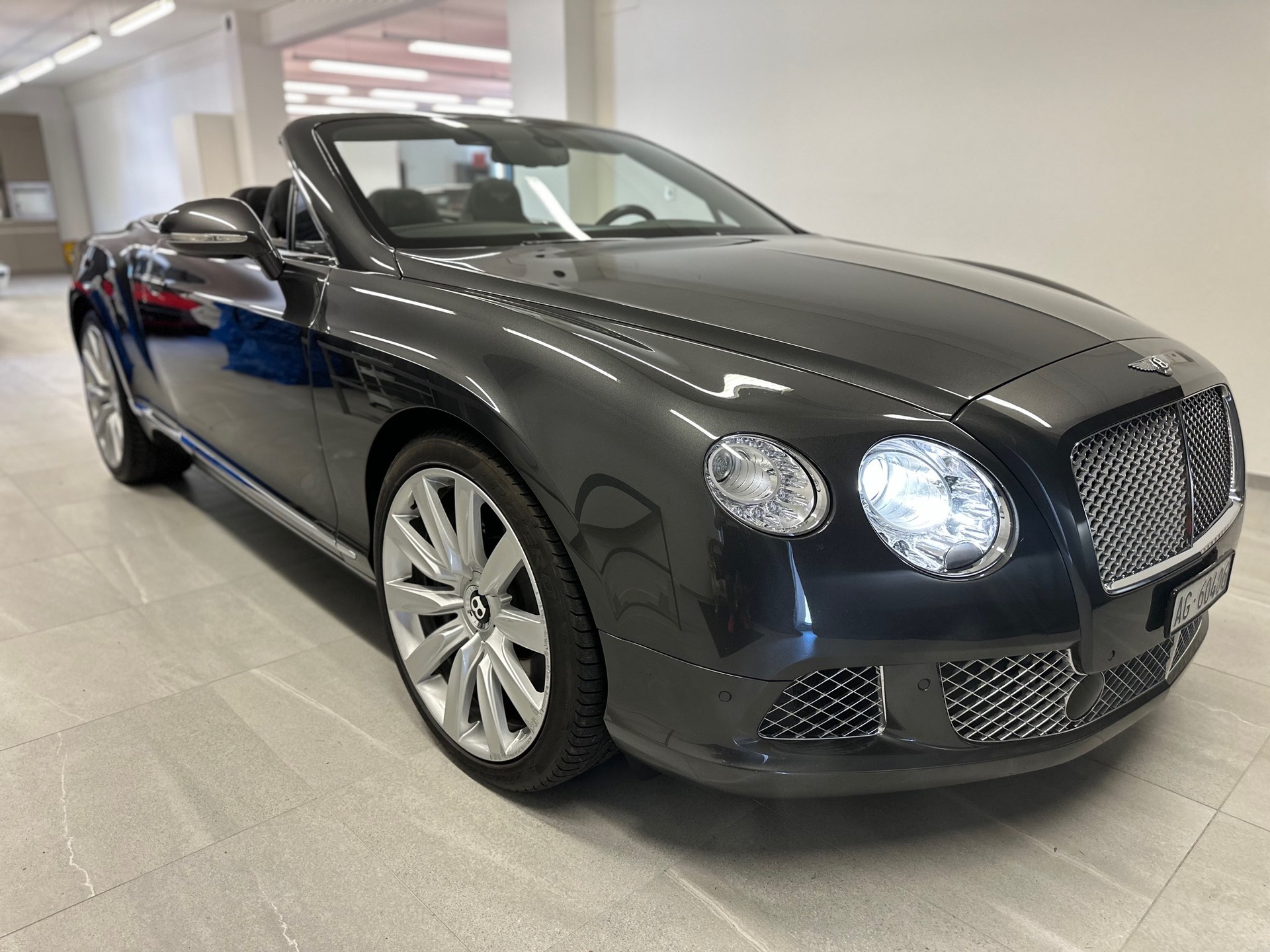 BENTLEY Continental GTC 6.0 W12-image-0