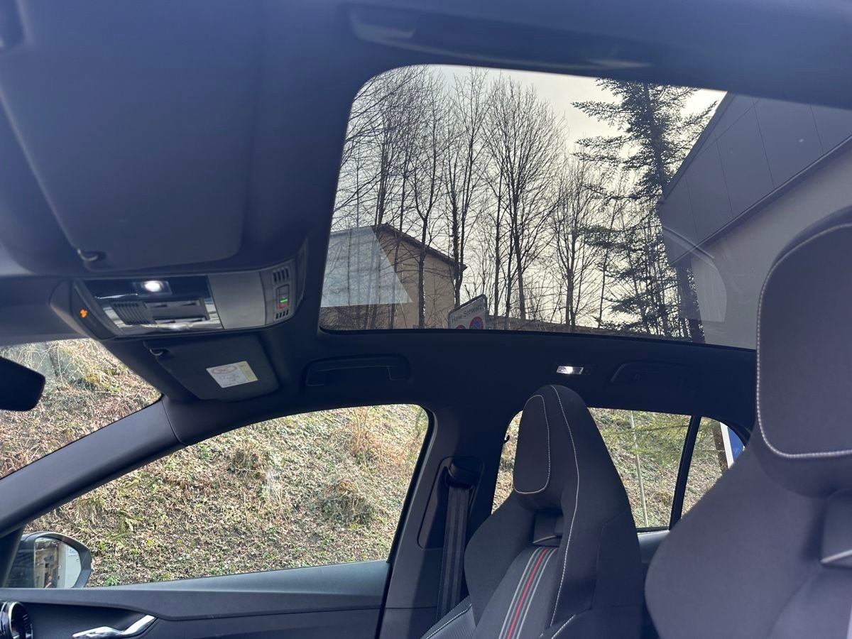 SKODA 1.0 TSI Monte Carlo DSG-image-3