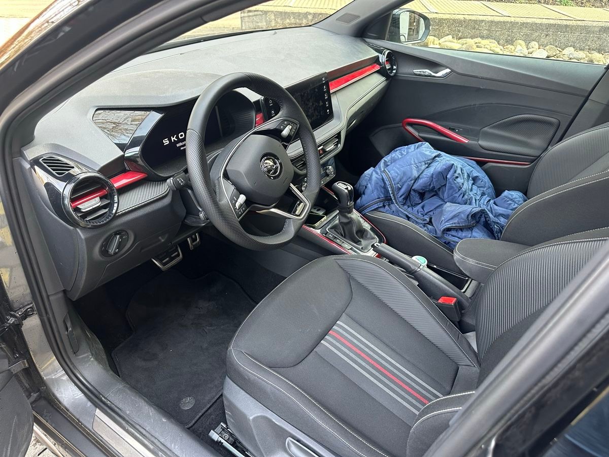 SKODA 1.0 TSI Monte Carlo DSG-image-2