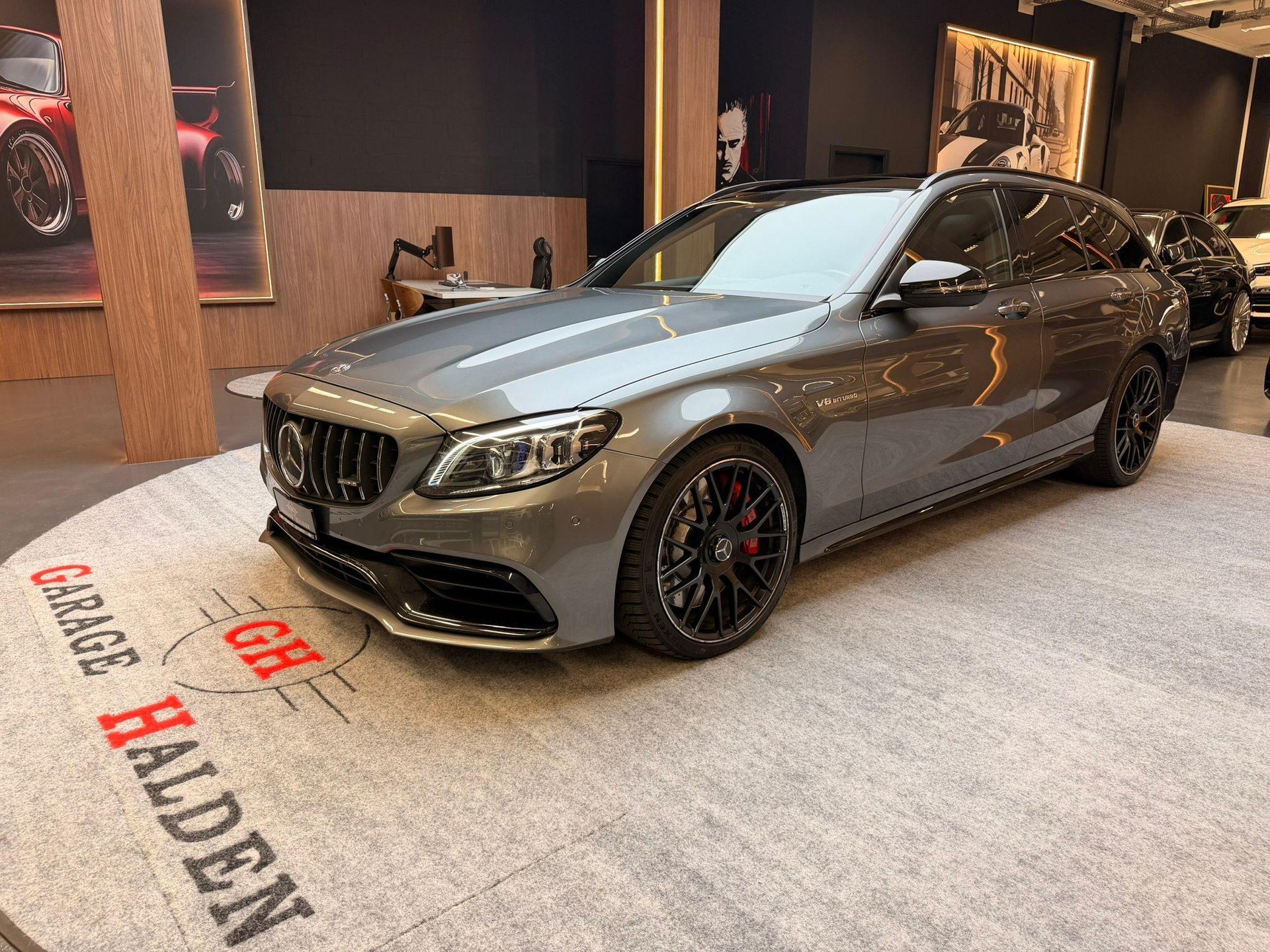 MERCEDES-BENZ C 63 S AMG Kombi-showroom-element-3