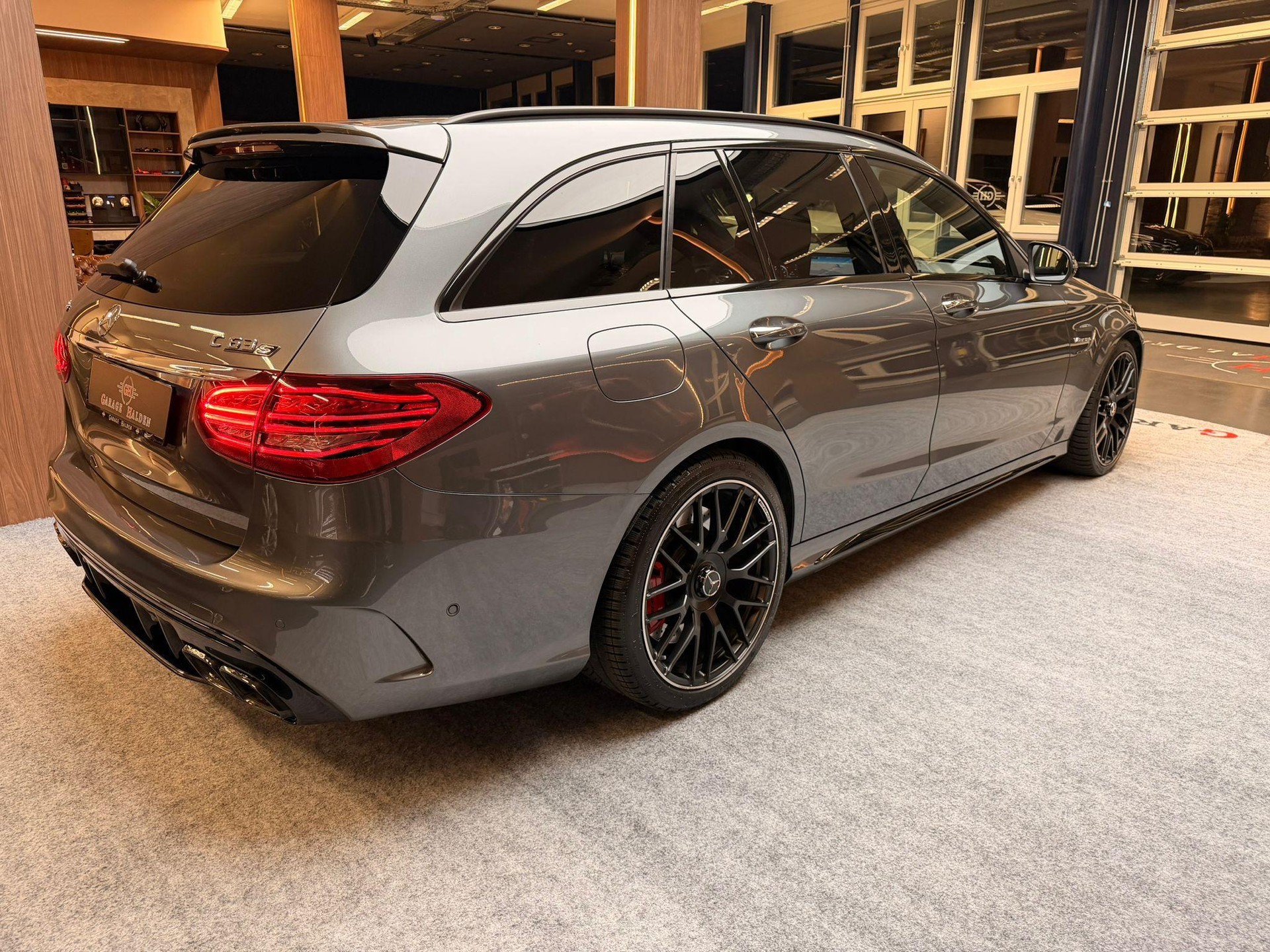 MERCEDES-BENZ C 63 S AMG Kombi-image-7