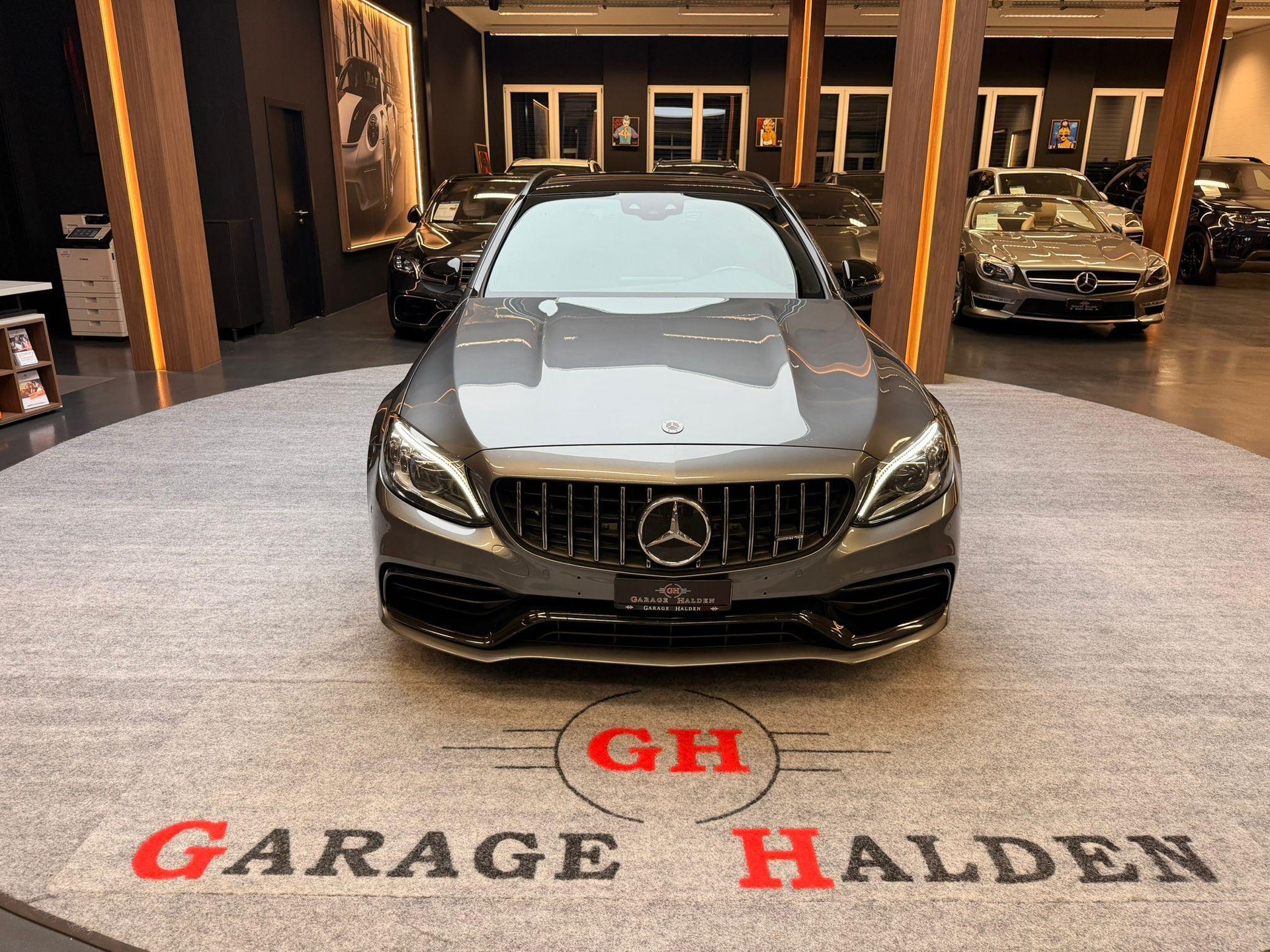 MERCEDES-BENZ C 63 S AMG Kombi-showroom-element-2