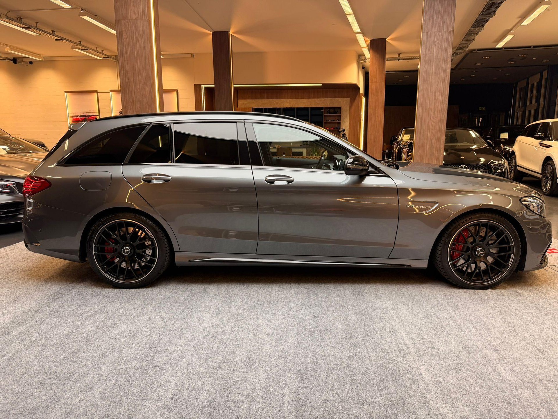 MERCEDES-BENZ C 63 S AMG Kombi-image-8