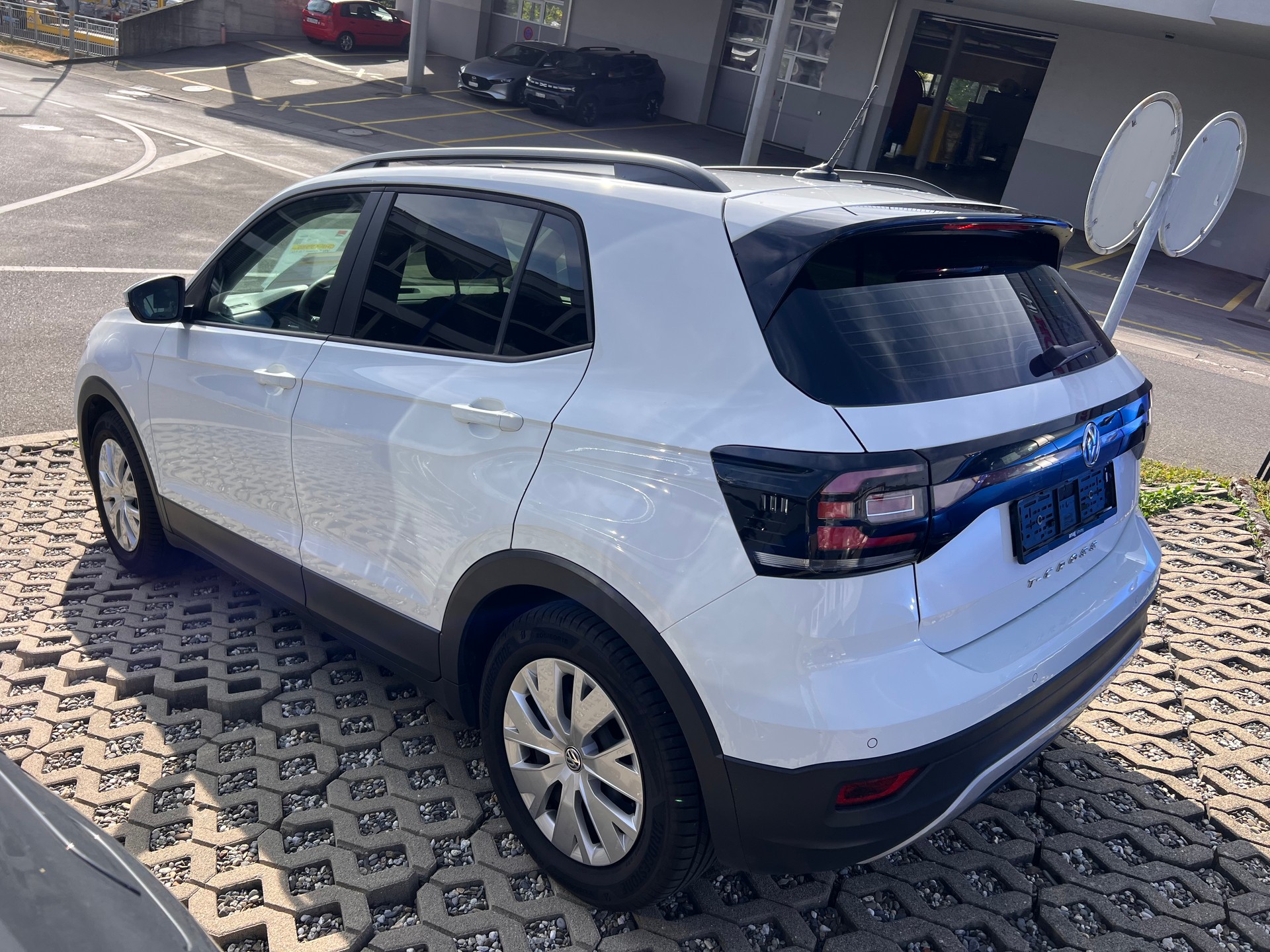 VW T-Cross 1.0 TSI-image-3