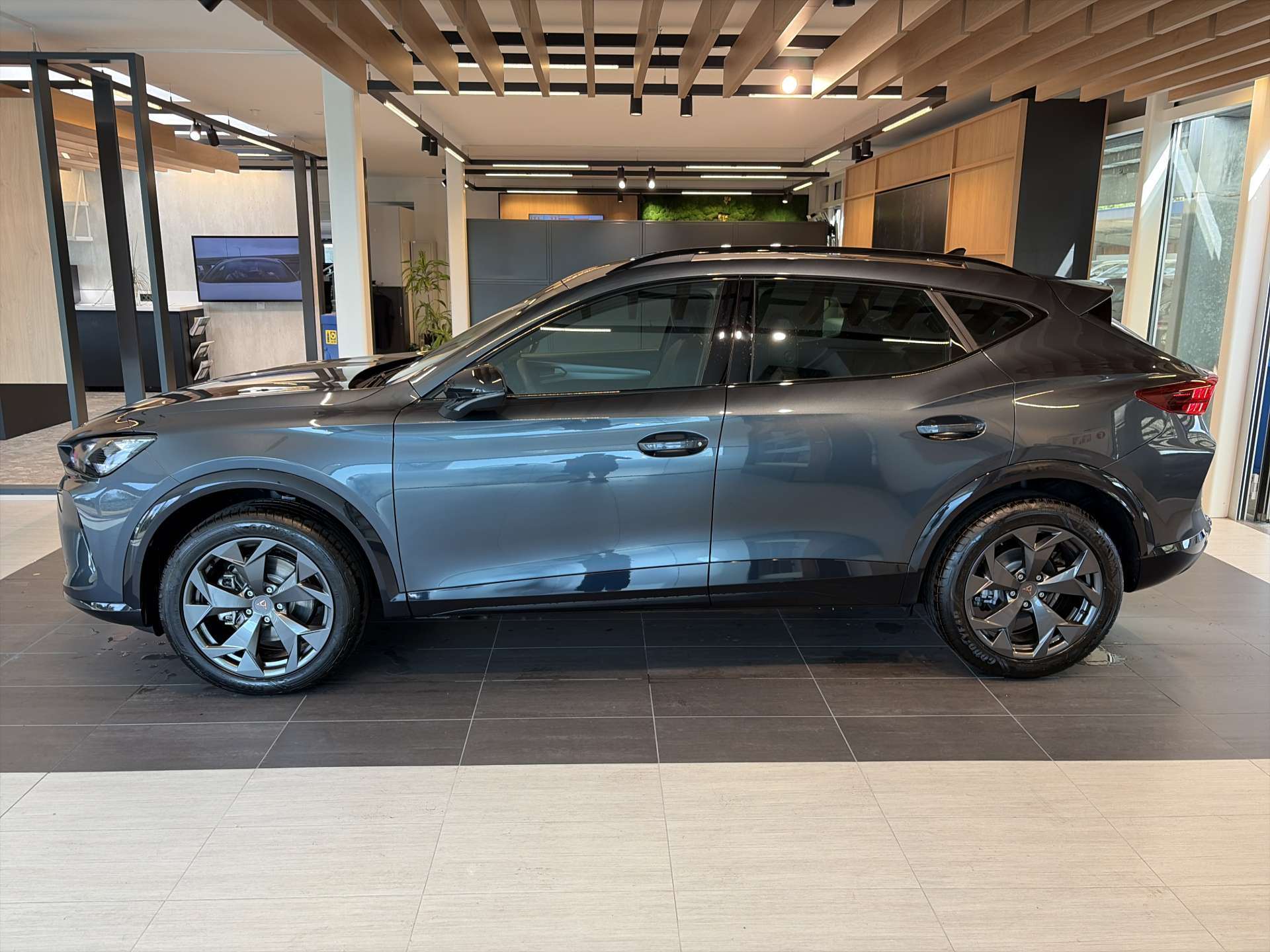 CUPRA Formentor 1.5 TSi DSG-Automat-image-11