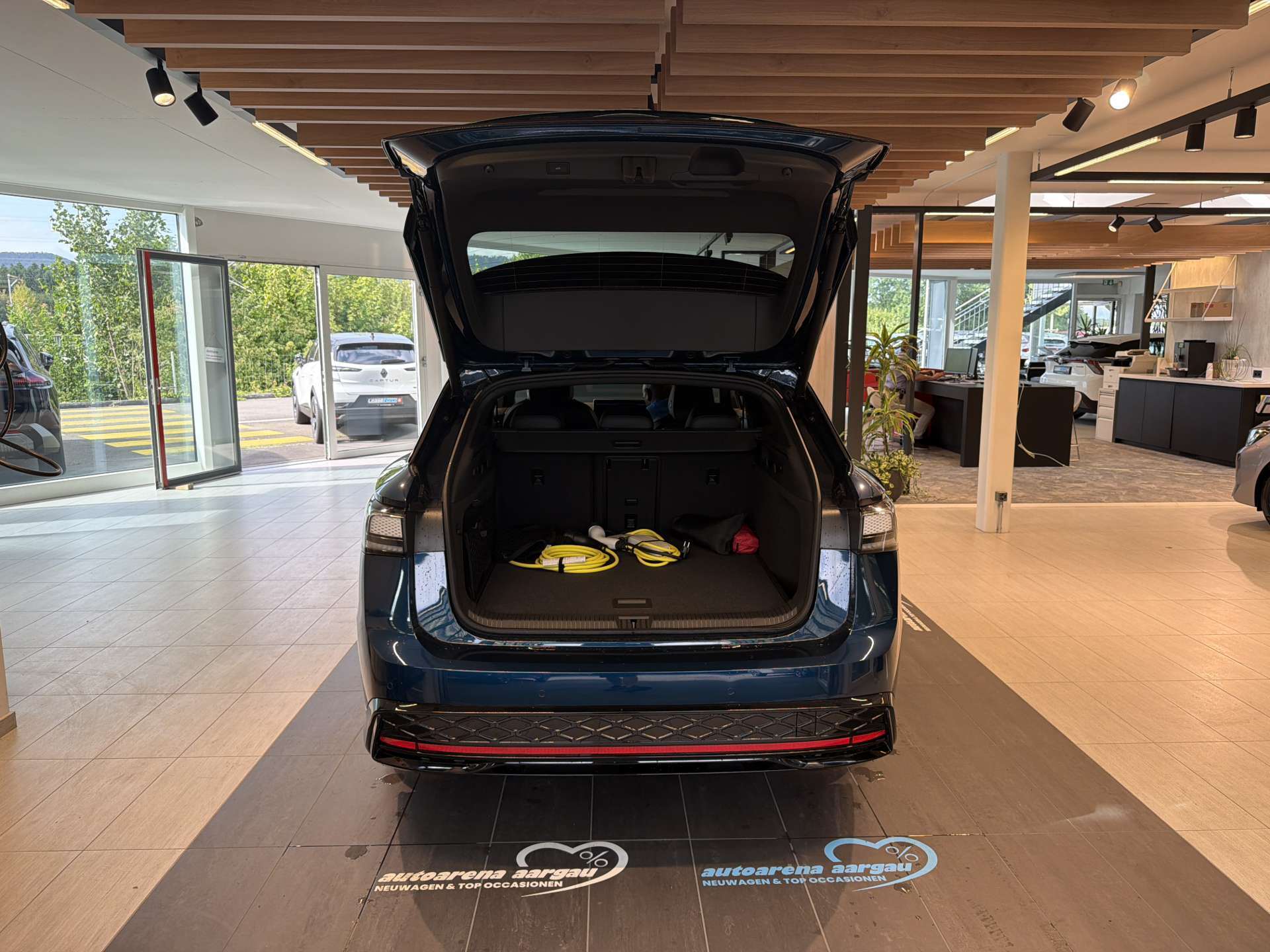VW ID.7 Tourer GTX 86 kWh 340PS 4Motion Automat-image-7