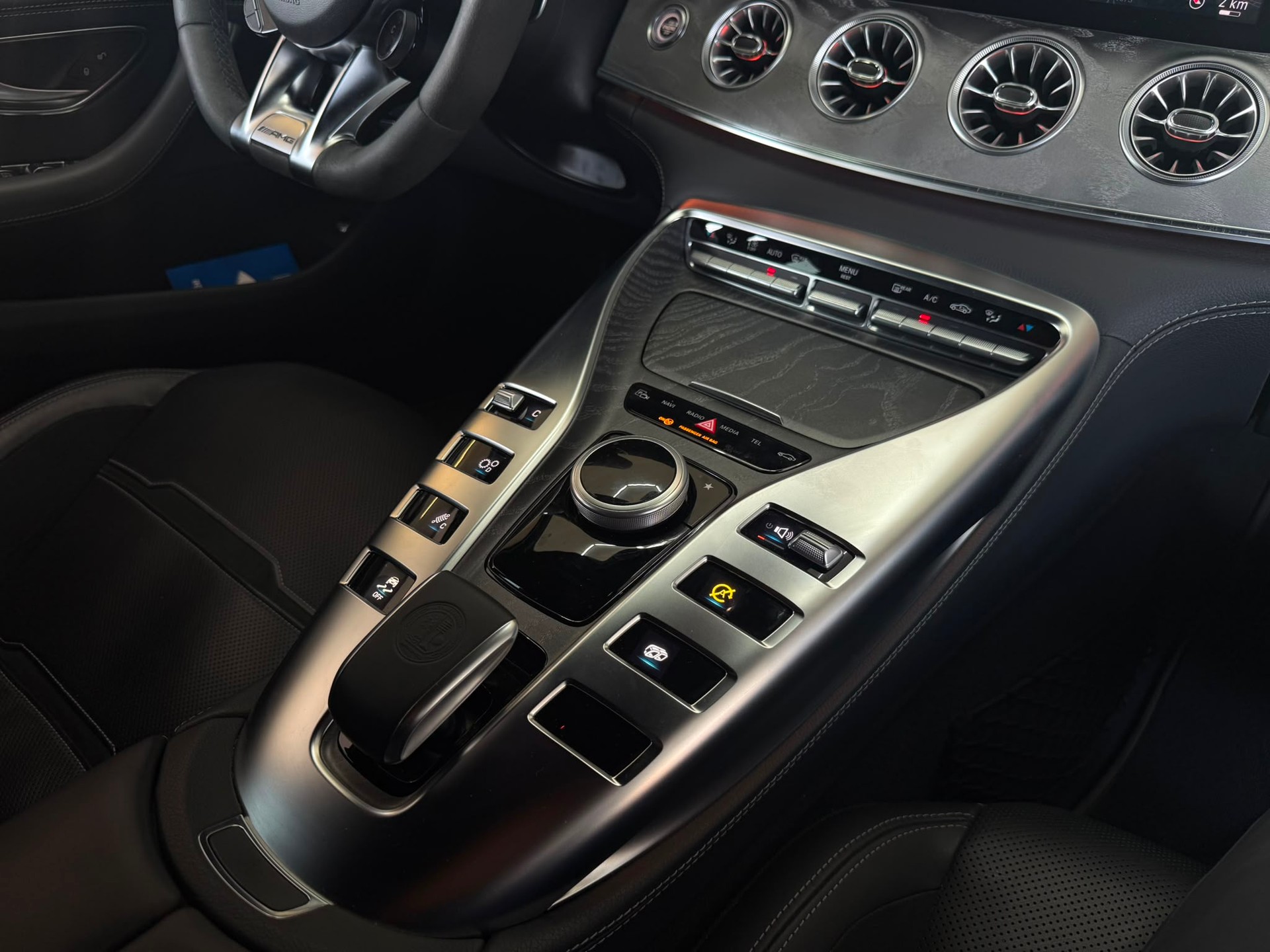 MERCEDES-BENZ AMG GT 4 63 S 4Matic+ *Aero Dynamik Paket* *Burmester* *CH-Fahrzeug* Speedshift MCT-image-22