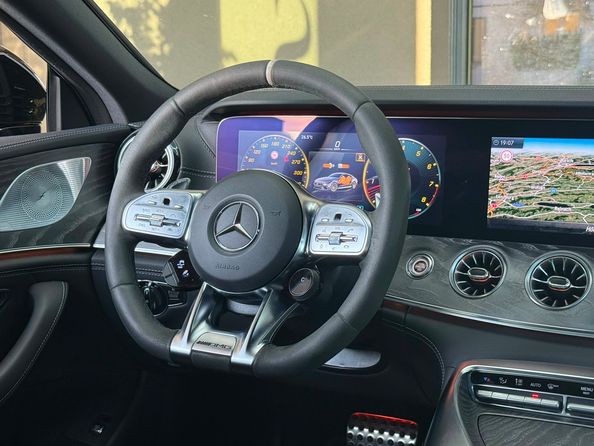 MERCEDES-BENZ AMG GT 4 63 S 4Matic+ *Aero Dynamik Paket* *Burmester* *CH-Fahrzeug* Speedshift MCT-image-25