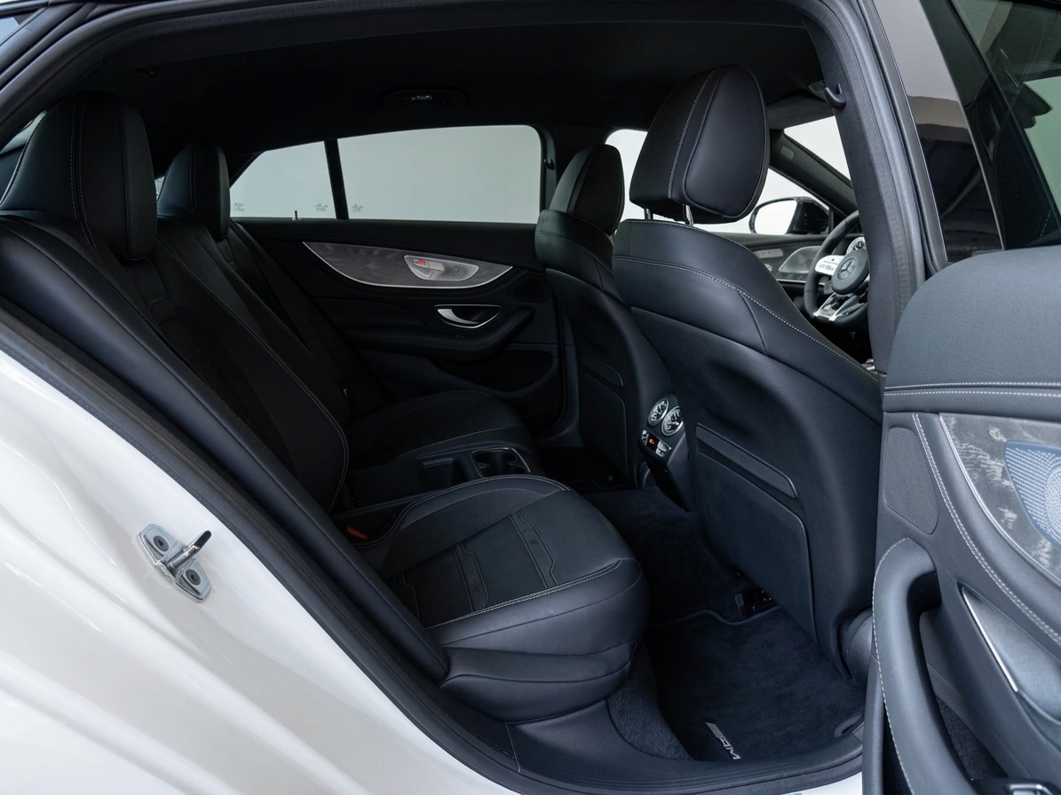 MERCEDES-BENZ AMG GT 4 63 S 4Matic+ *Aero Dynamik Paket* *Burmester* *CH-Fahrzeug* Speedshift MCT-image-19