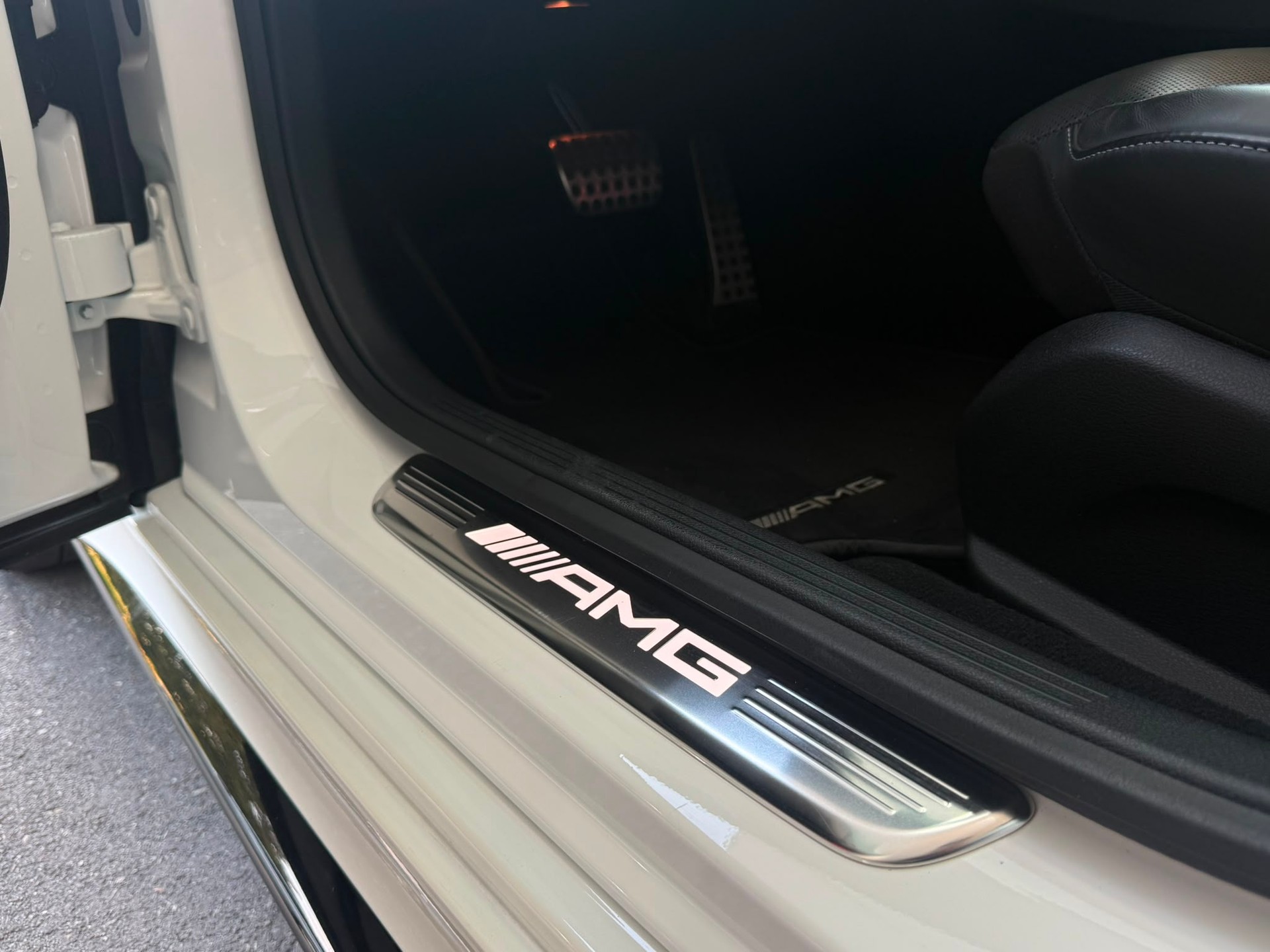 MERCEDES-BENZ AMG GT 4 63 S 4Matic+ *Aero Dynamik Paket* *Burmester* *CH-Fahrzeug* Speedshift MCT-image-30