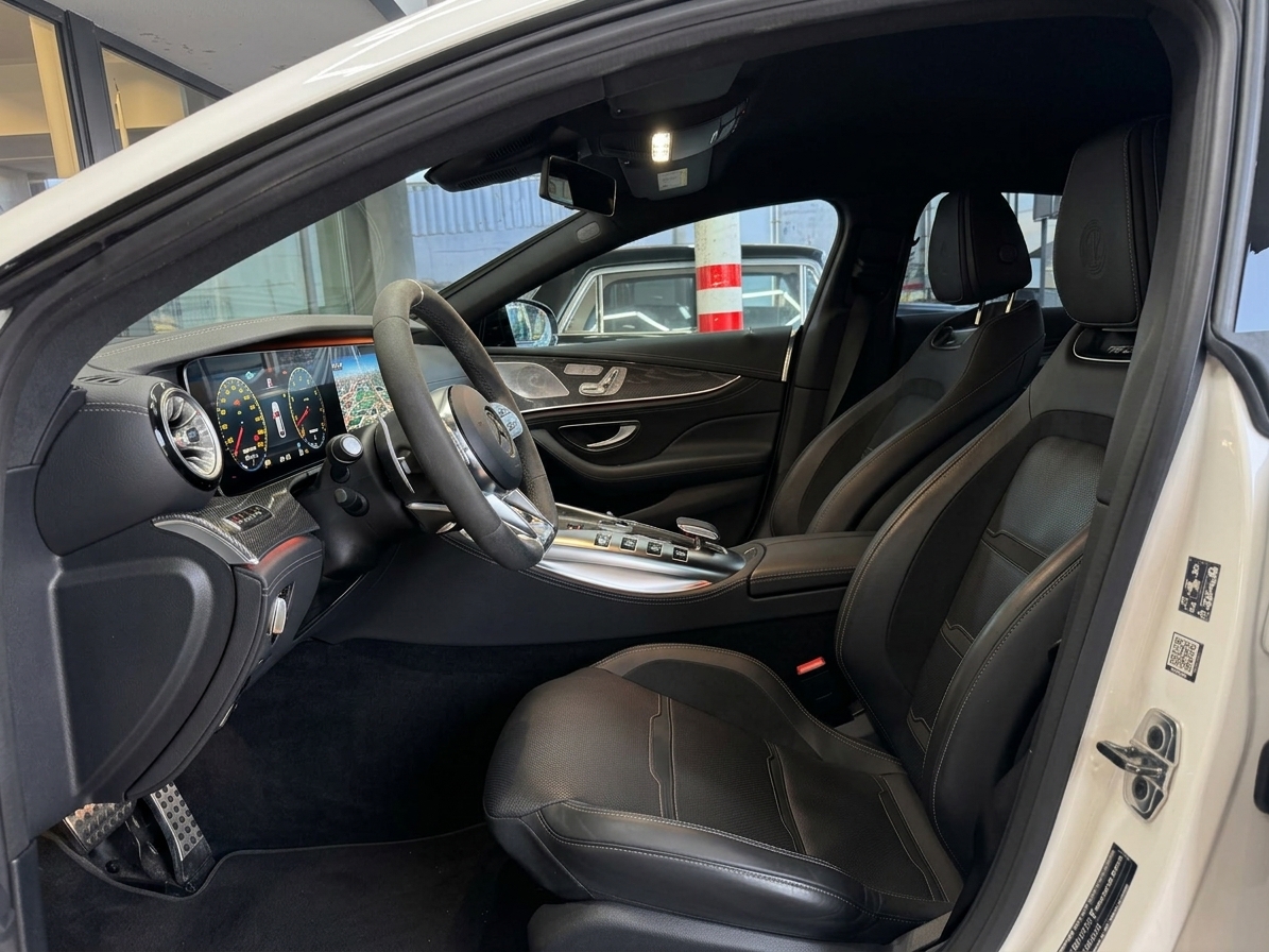 MERCEDES-BENZ AMG GT 4 63 S 4Matic+ *Aero Dynamik Paket* *Burmester* *CH-Fahrzeug* Speedshift MCT-image-13