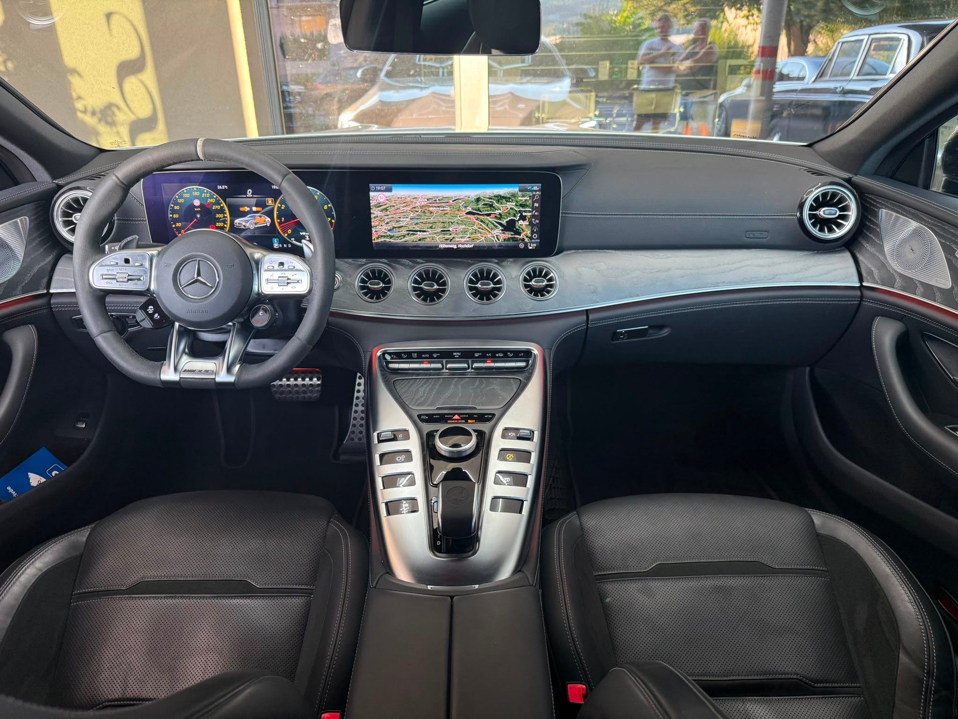 MERCEDES-BENZ AMG GT 4 63 S 4Matic+ *Aero Dynamik Paket* *Burmester* *CH-Fahrzeug* Speedshift MCT-image-23