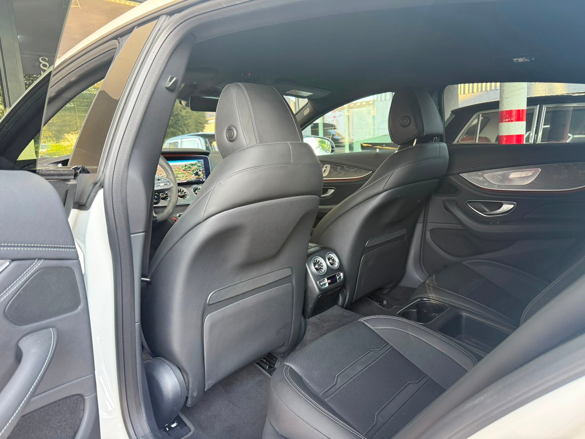 MERCEDES-BENZ AMG GT 4 63 S 4Matic+ *Aero Dynamik Paket* *Burmester* *CH-Fahrzeug* Speedshift MCT-image-17