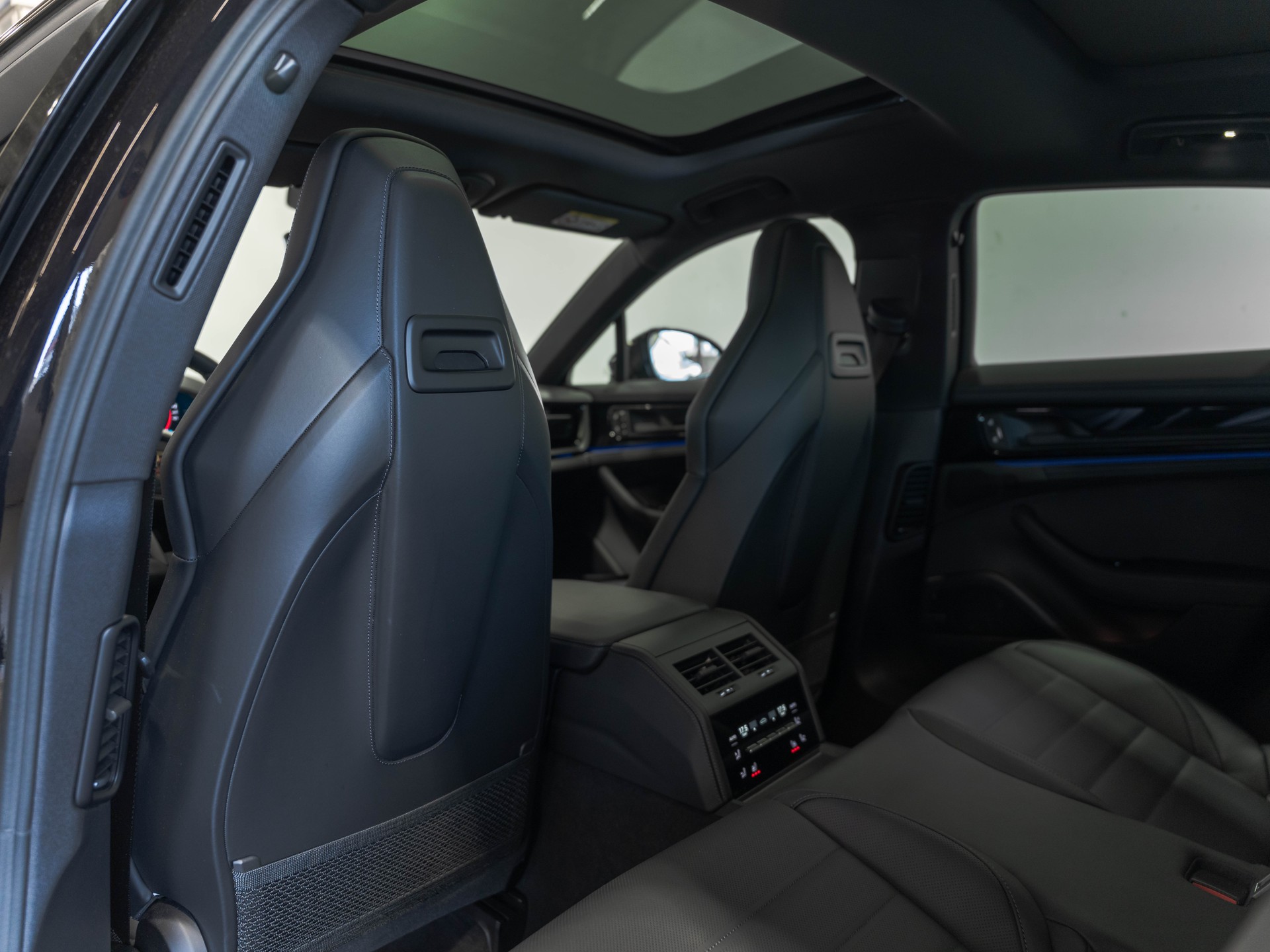 PORSCHE Panamera 2.9 V6 4 E-Hybrid-image-15