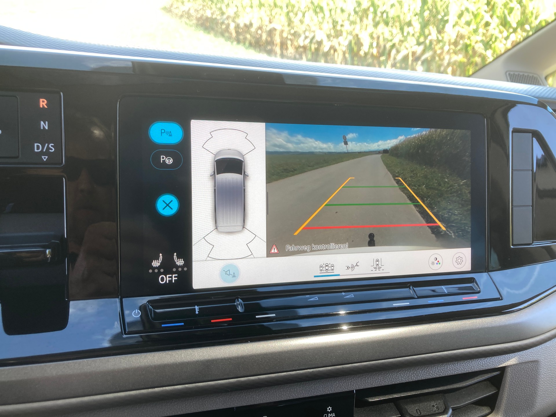 VW Multivan 1.4 eHybrid Liberty DSG mit Anhängerkupplung-image-14