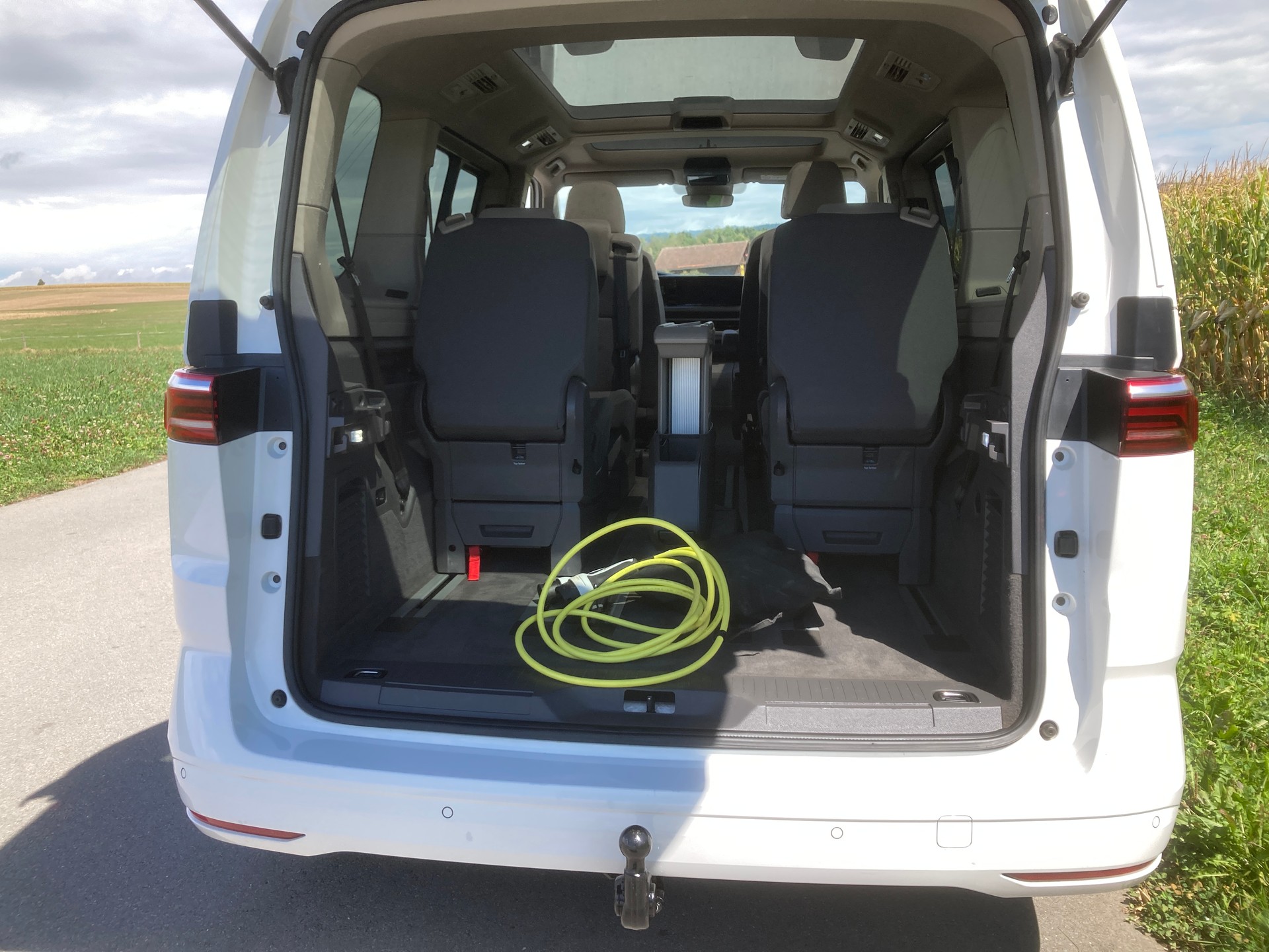 VW Multivan 1.4 eHybrid Liberty DSG mit Anhängerkupplung-image-6