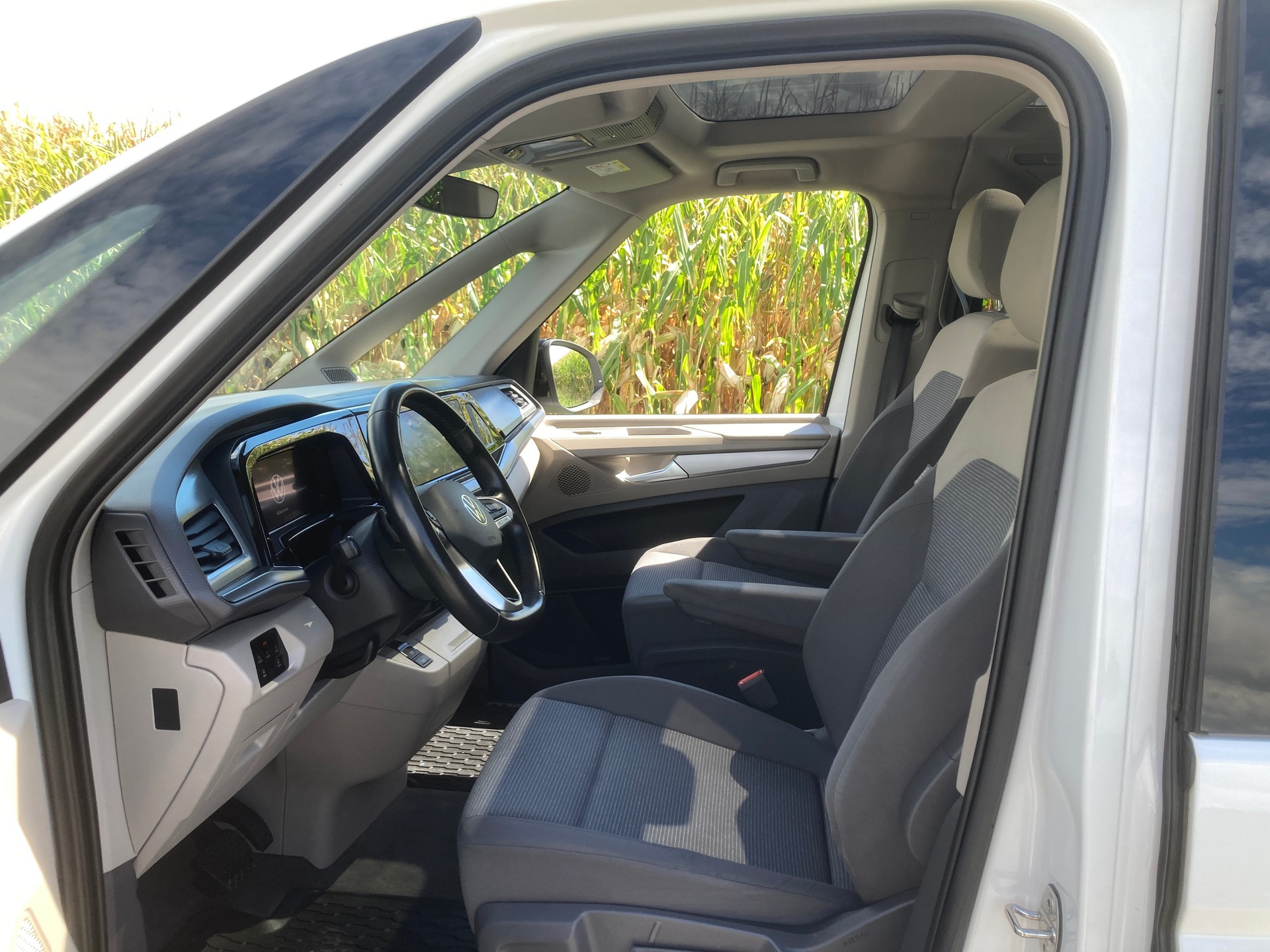 VW Multivan 1.4 eHybrid Liberty DSG mit Anhängerkupplung-image-10