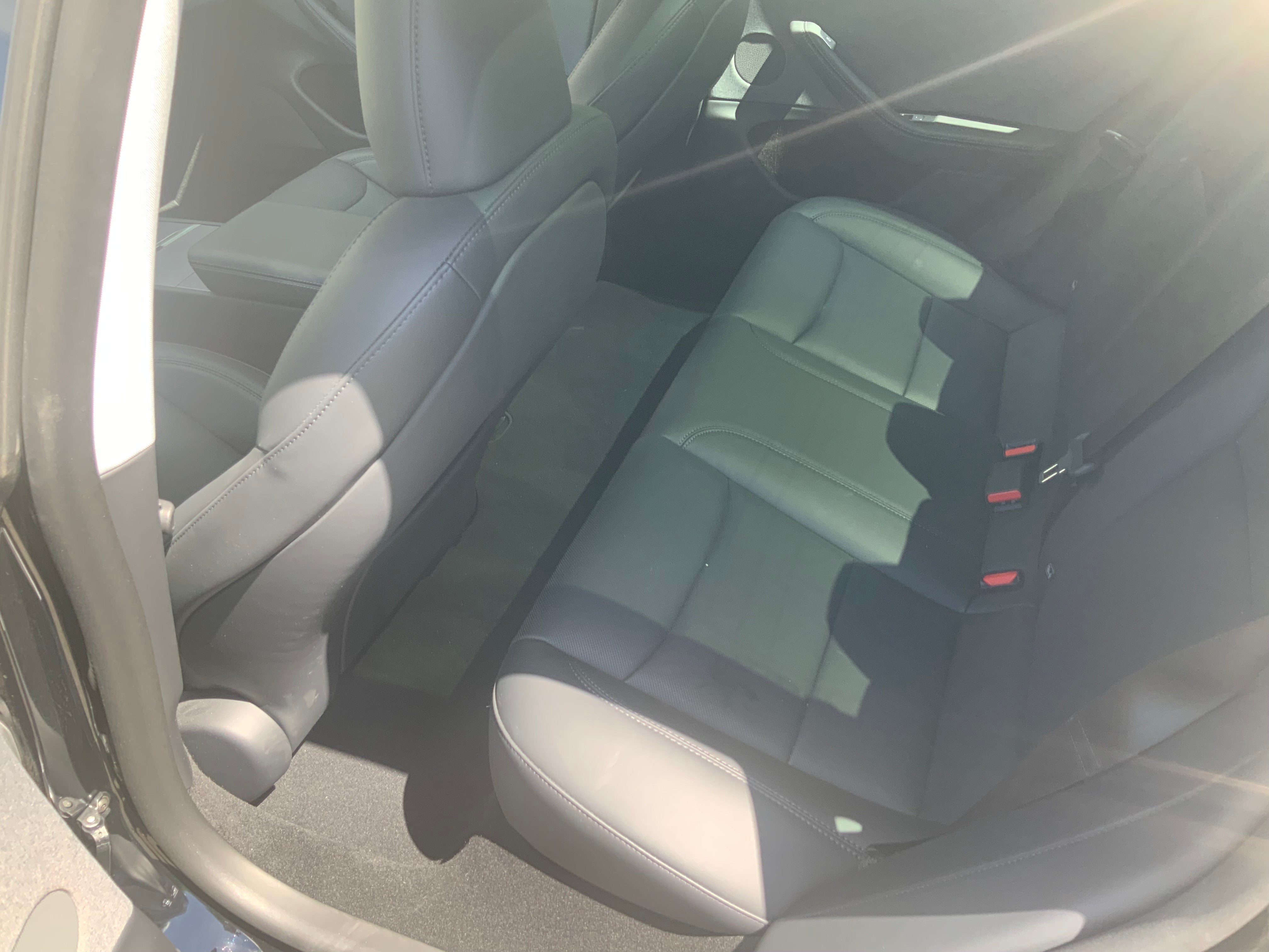 TESLA MODEL 3 — slika 14