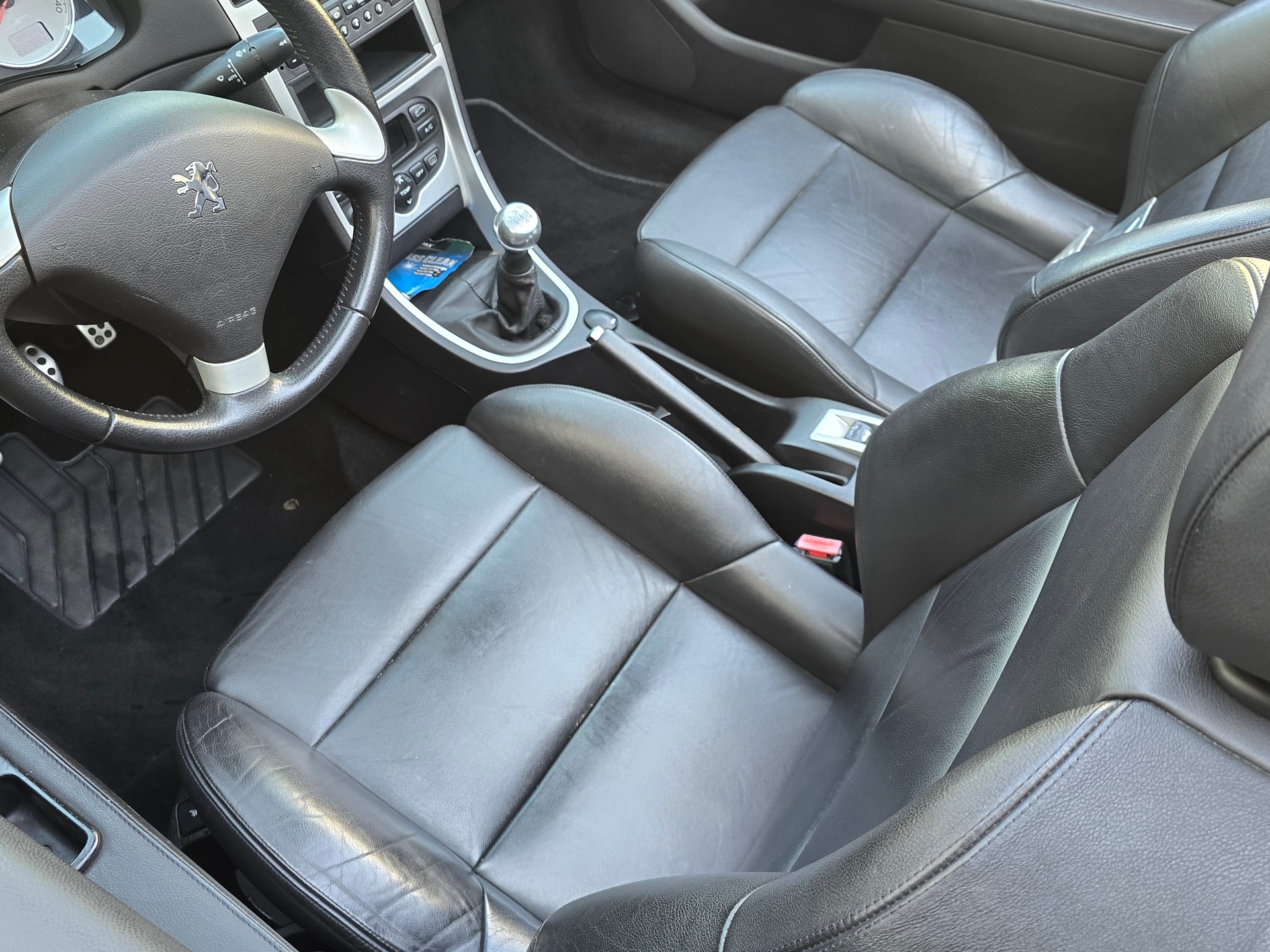 PEUGEOT 307 CC 2.0 16V-image-8