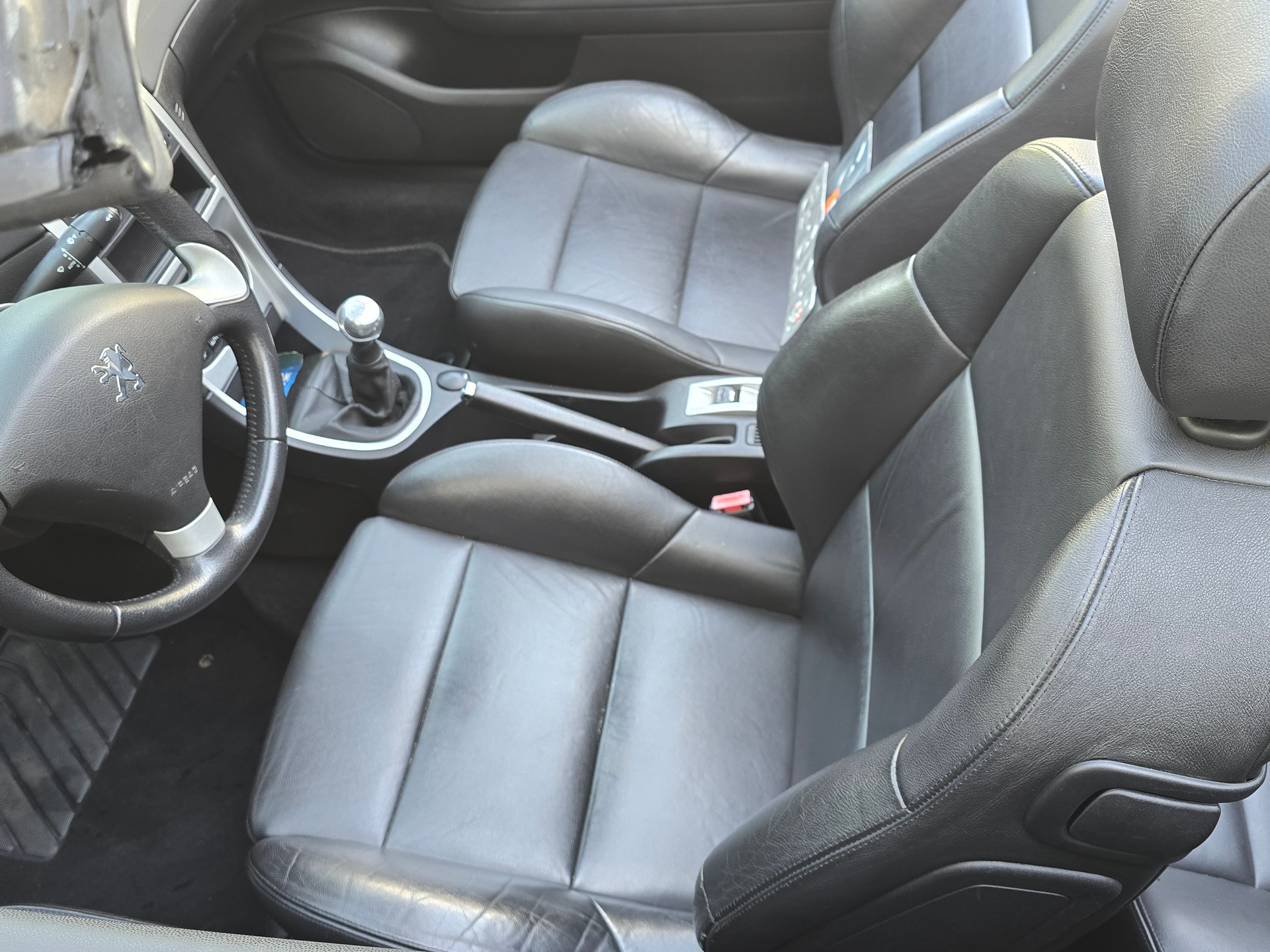 PEUGEOT 307 CC 2.0 16V-image-9
